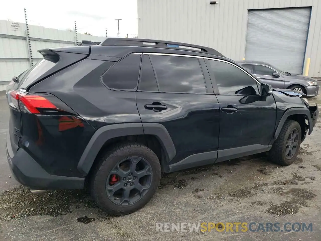 3 Photograph of a damaged car 2T3J1RFV0LC093483 TOYOTA RAV4 2020