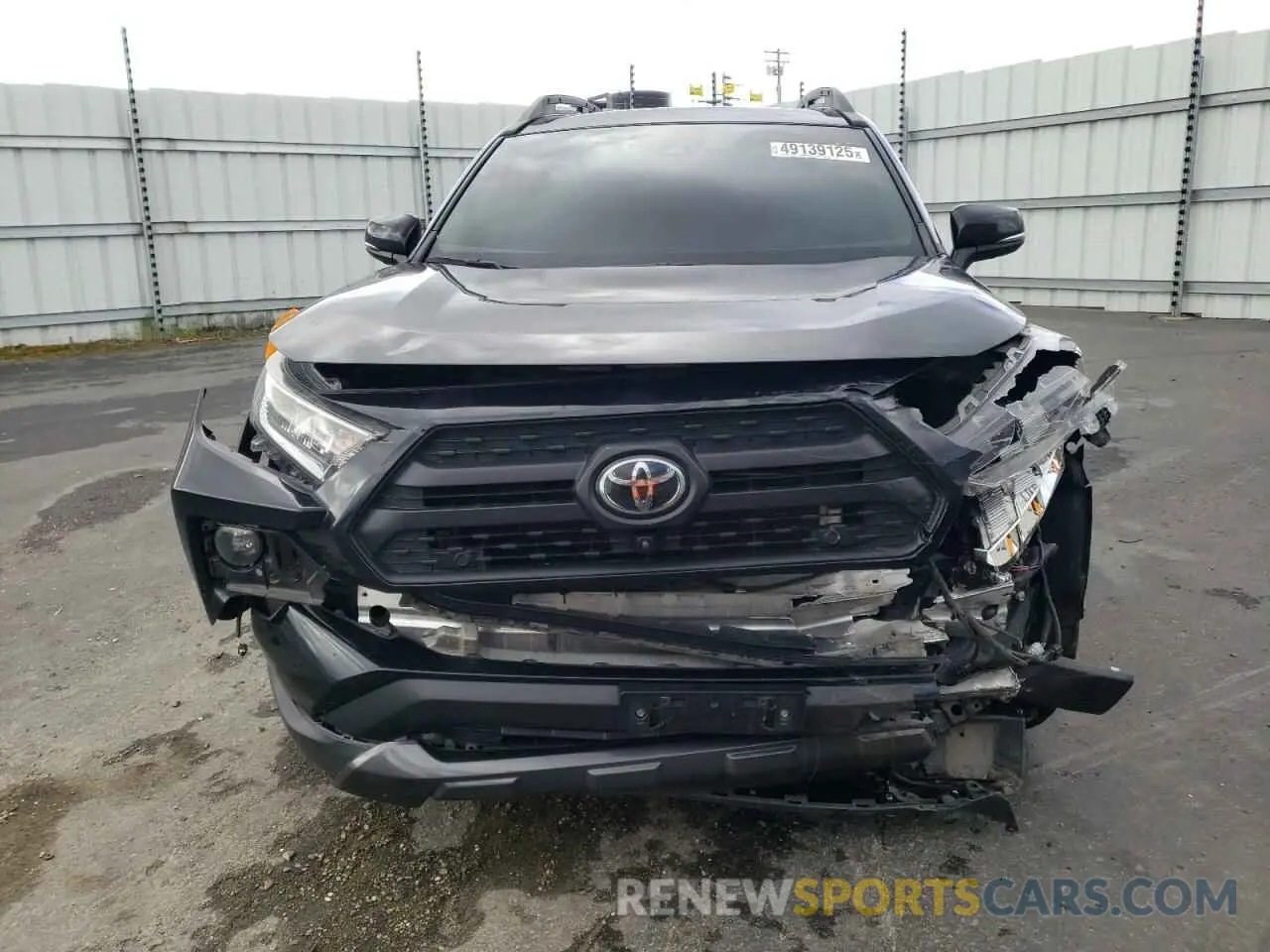 5 Photograph of a damaged car 2T3J1RFV0LC093483 TOYOTA RAV4 2020