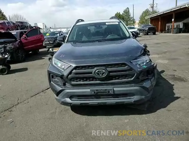 11 Photograph of a damaged car 2T3J1RFV4LC076430 TOYOTA RAV4 2020