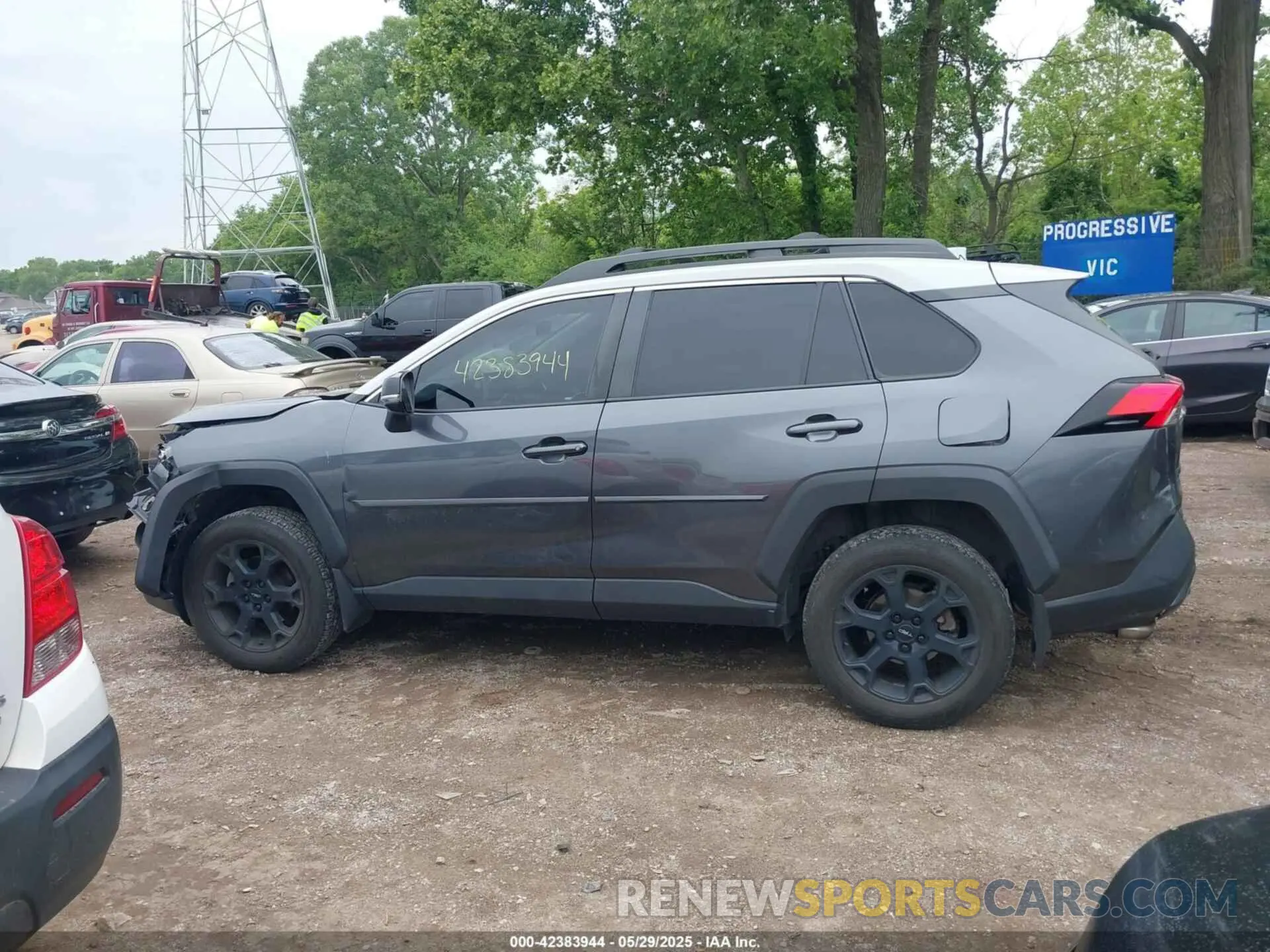 14 Photograph of a damaged car 2T3J1RFV4LC087234 TOYOTA RAV4 2020