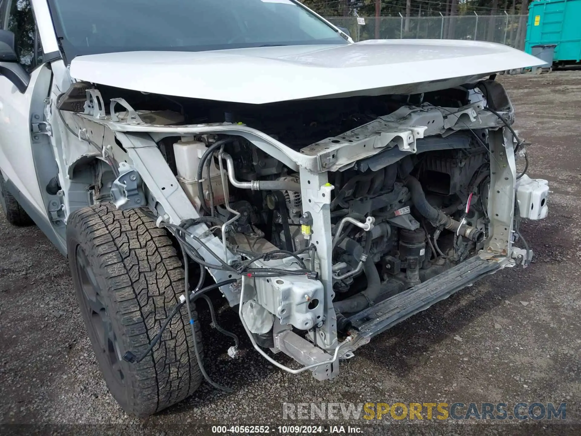 6 Photograph of a damaged car 2T3J1RFV7LC071125 TOYOTA RAV4 2020
