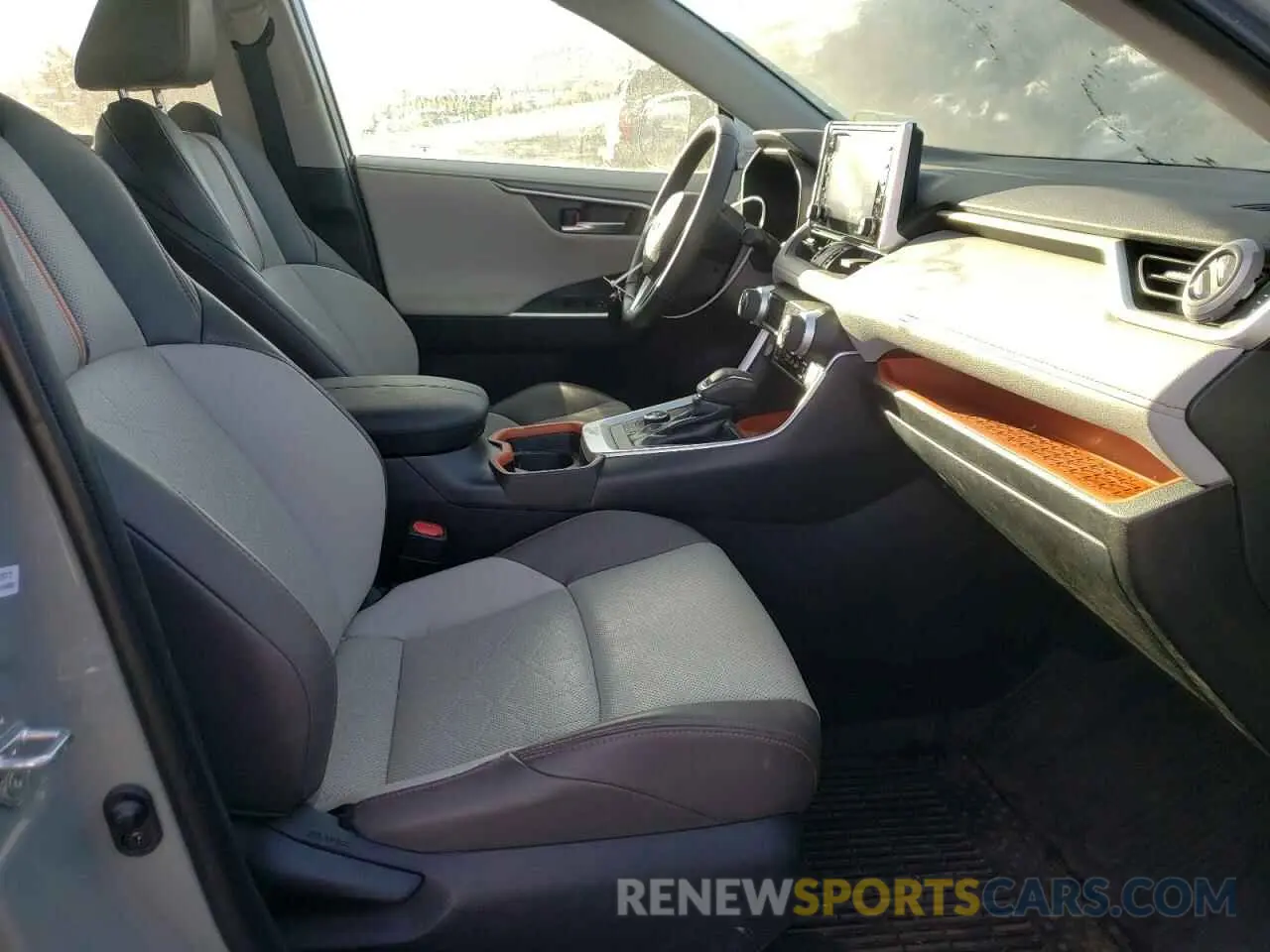 5 Фотография поврежденного автомобиля 2T3J1RFV8LC096955 TOYOTA RAV4 2020