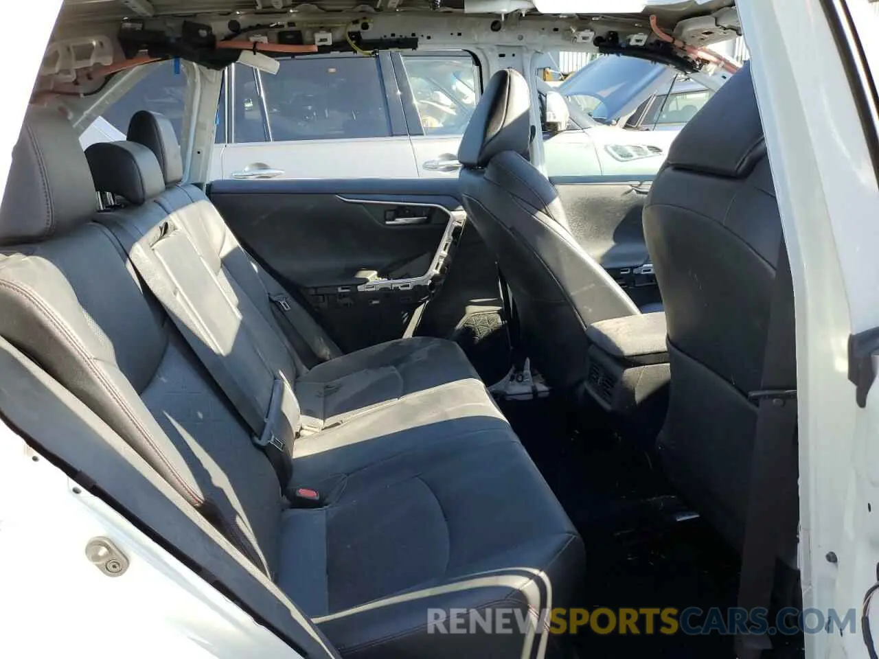 6 Photograph of a damaged car 2T3J1RFV9LC072017 TOYOTA RAV4 2020