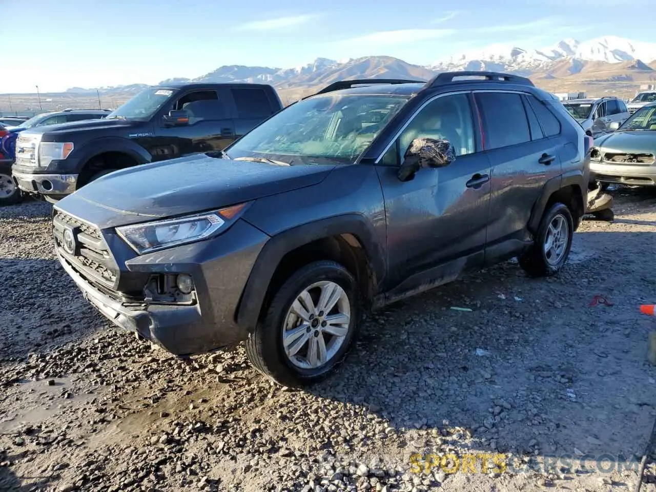 1 Photograph of a damaged car 2T3J1RFVXLC087528 TOYOTA RAV4 2020