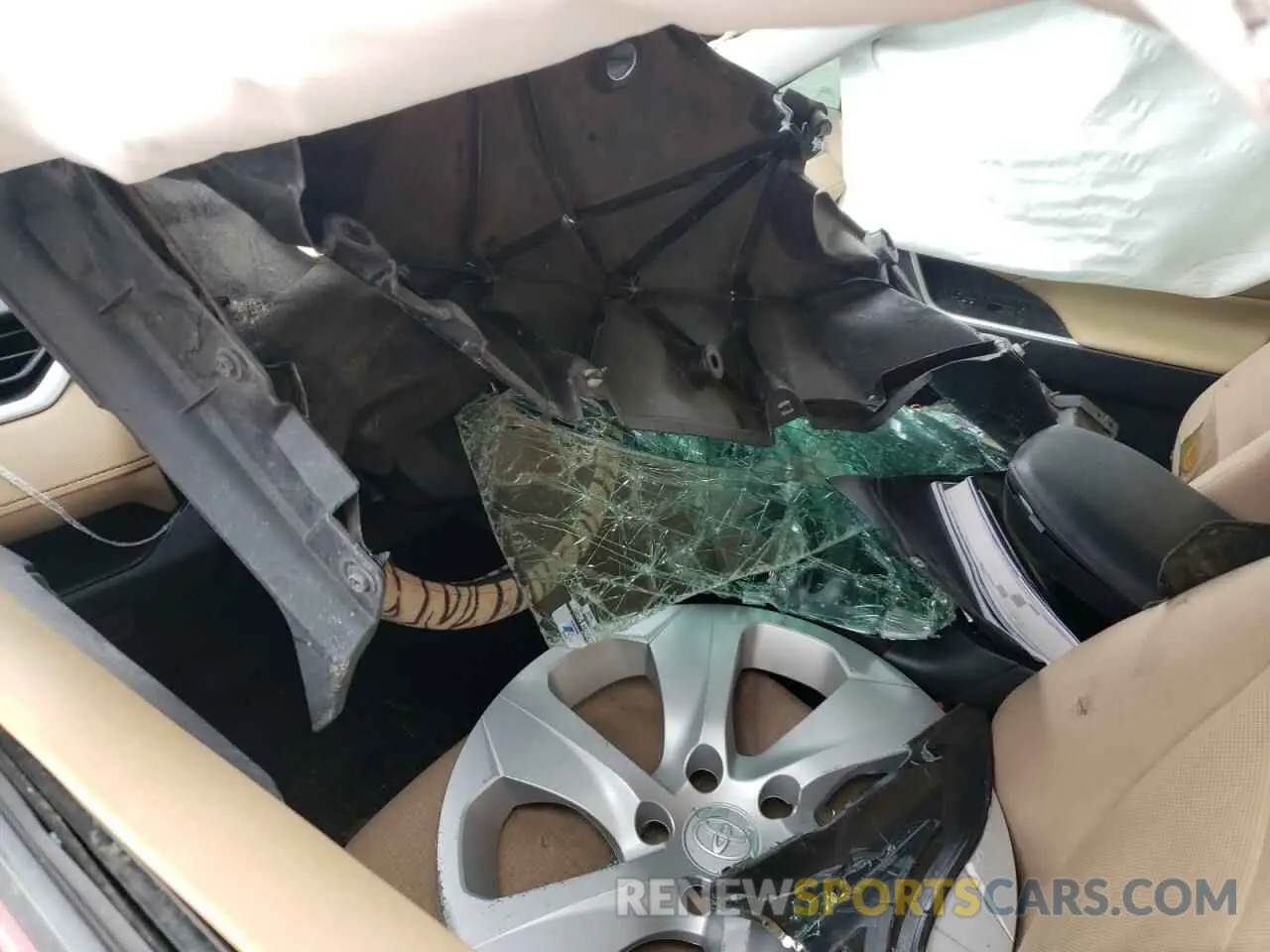 8 Photograph of a damaged car 2T3K1RFV0LC058415 TOYOTA RAV4 2020