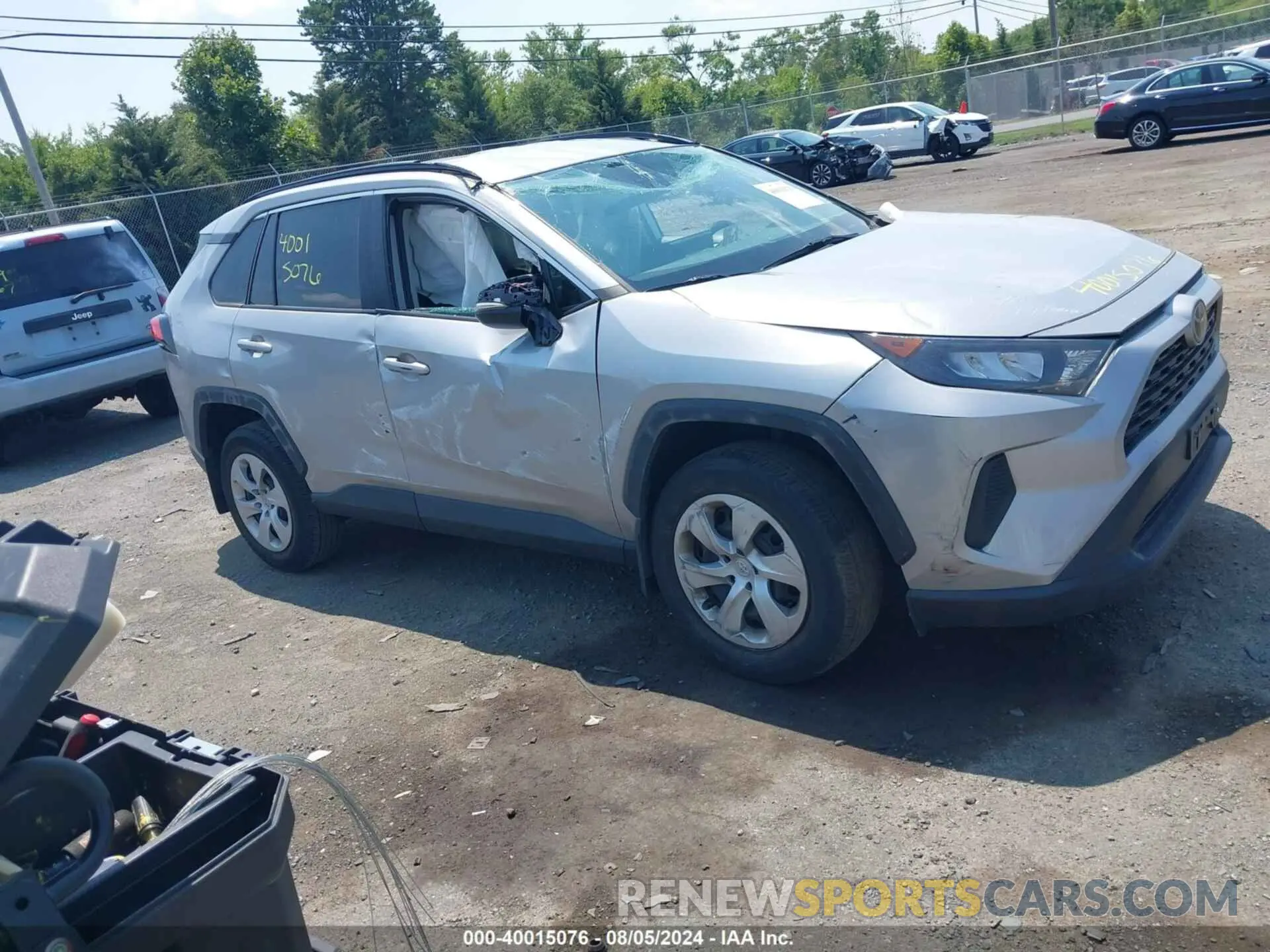 1 Фотография поврежденного автомобиля 2T3K1RFV3LW097658 TOYOTA RAV4 2020