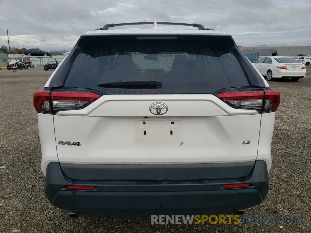 6 Photograph of a damaged car 2T3K1RFV5LW063818 TOYOTA RAV4 2020