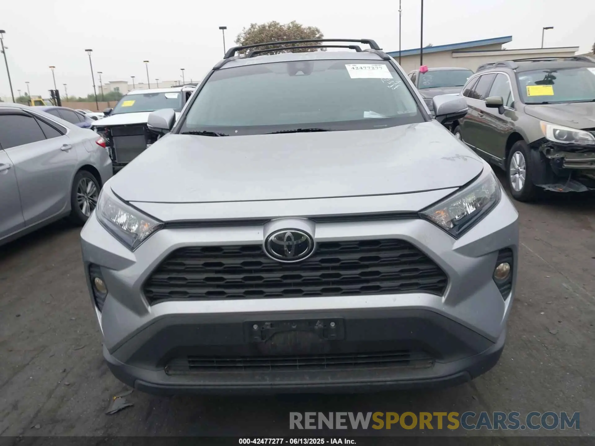 13 Фотография поврежденного автомобиля 2T3K1RFV5LW070848 TOYOTA RAV4 2020
