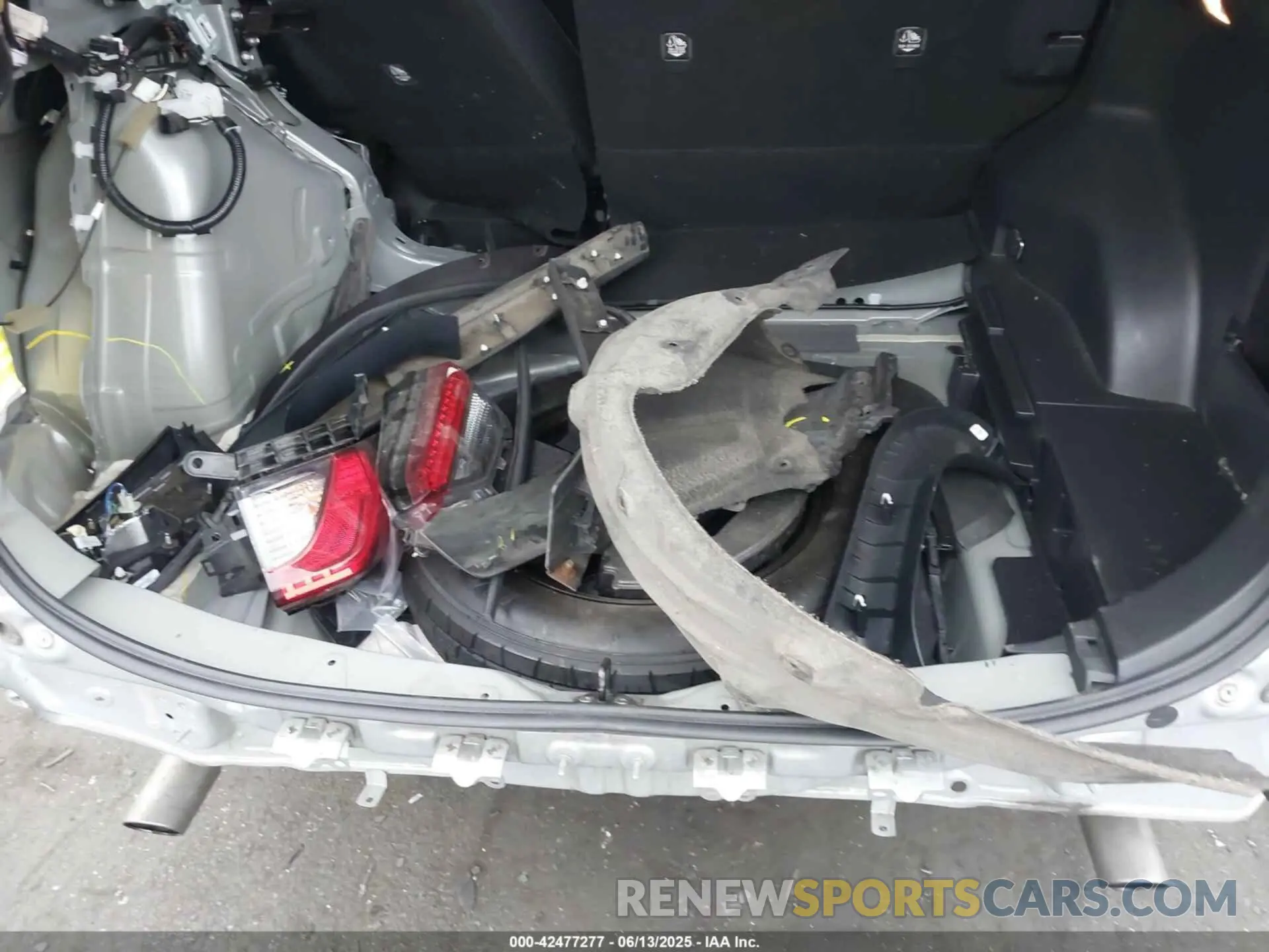 18 Фотография поврежденного автомобиля 2T3K1RFV5LW070848 TOYOTA RAV4 2020