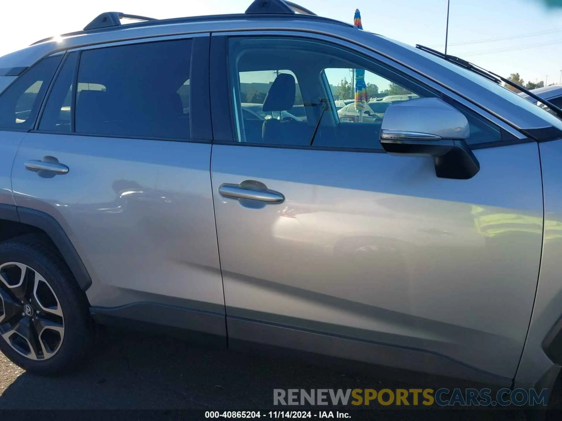 13 Photograph of a damaged car 2T3K1RFV9LW057634 TOYOTA RAV4 2020