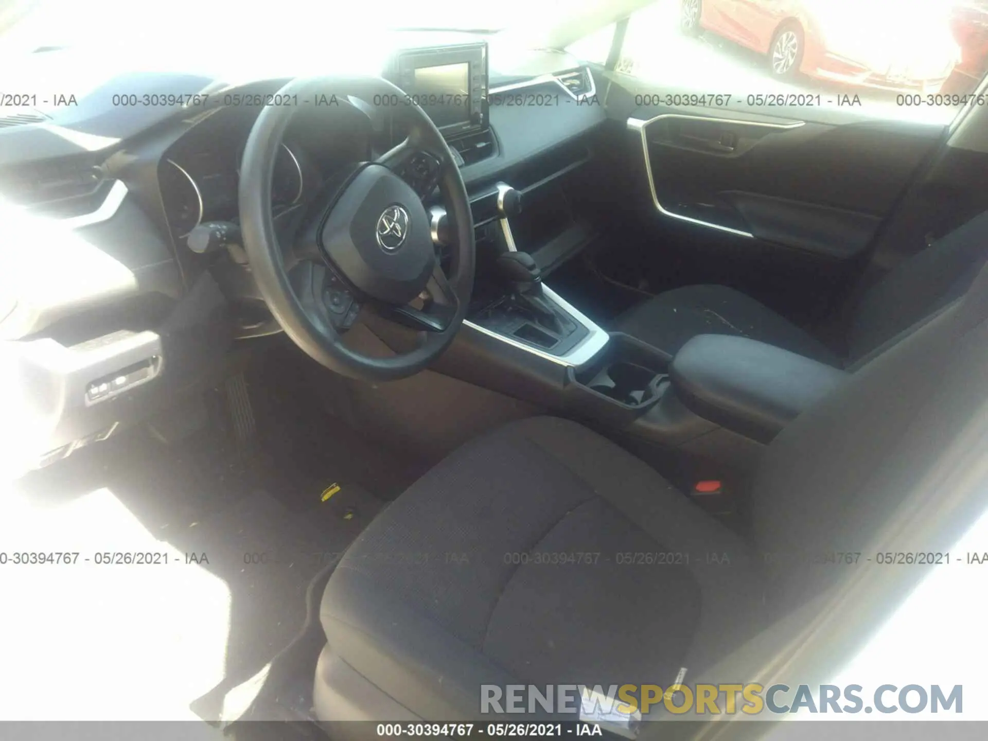 5 Photograph of a damaged car 2T3K1RFVXLW063166 TOYOTA RAV4 2020