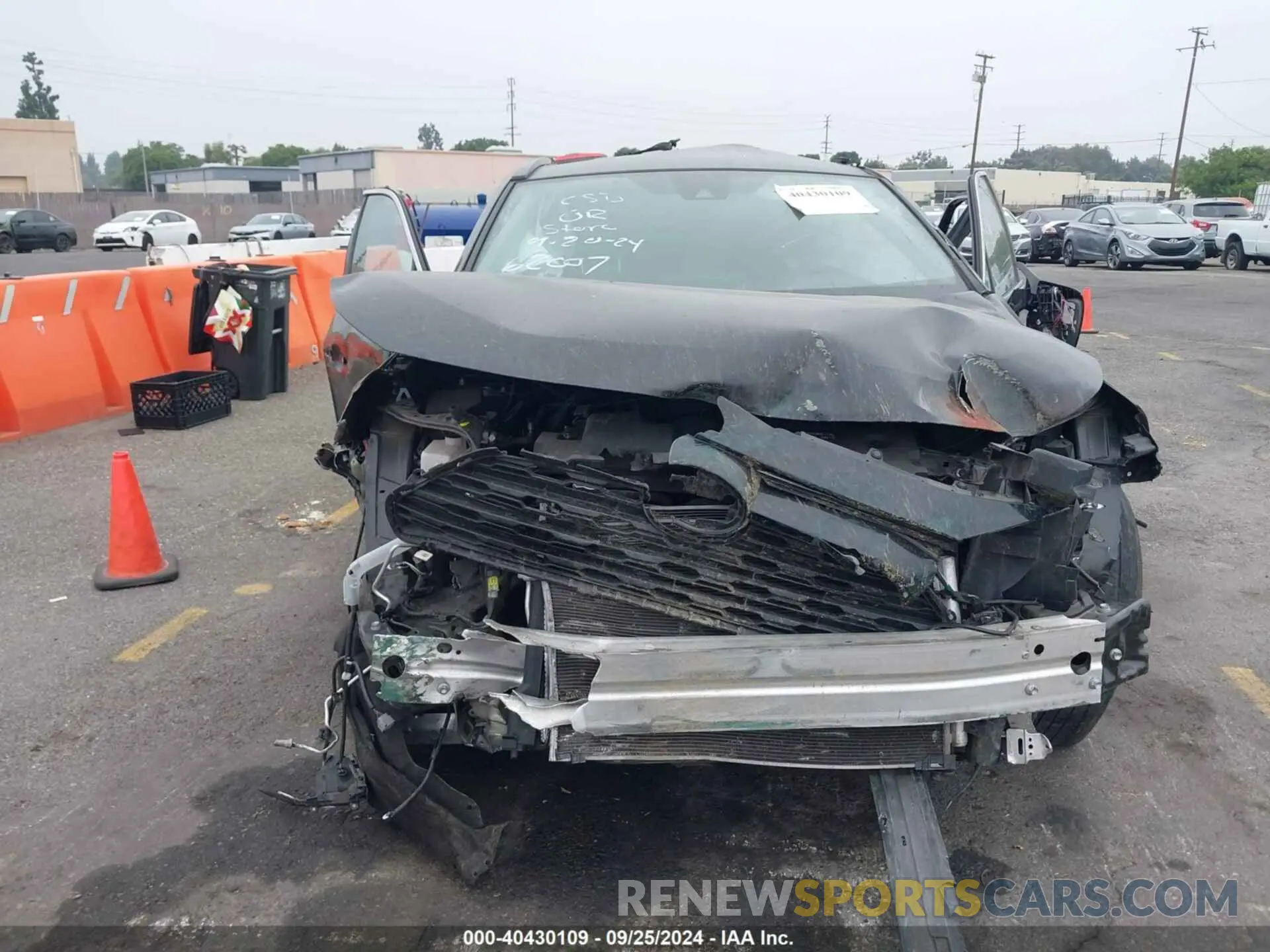 11 Photograph of a damaged car 2T3K1RFVXLW085121 TOYOTA RAV4 2020