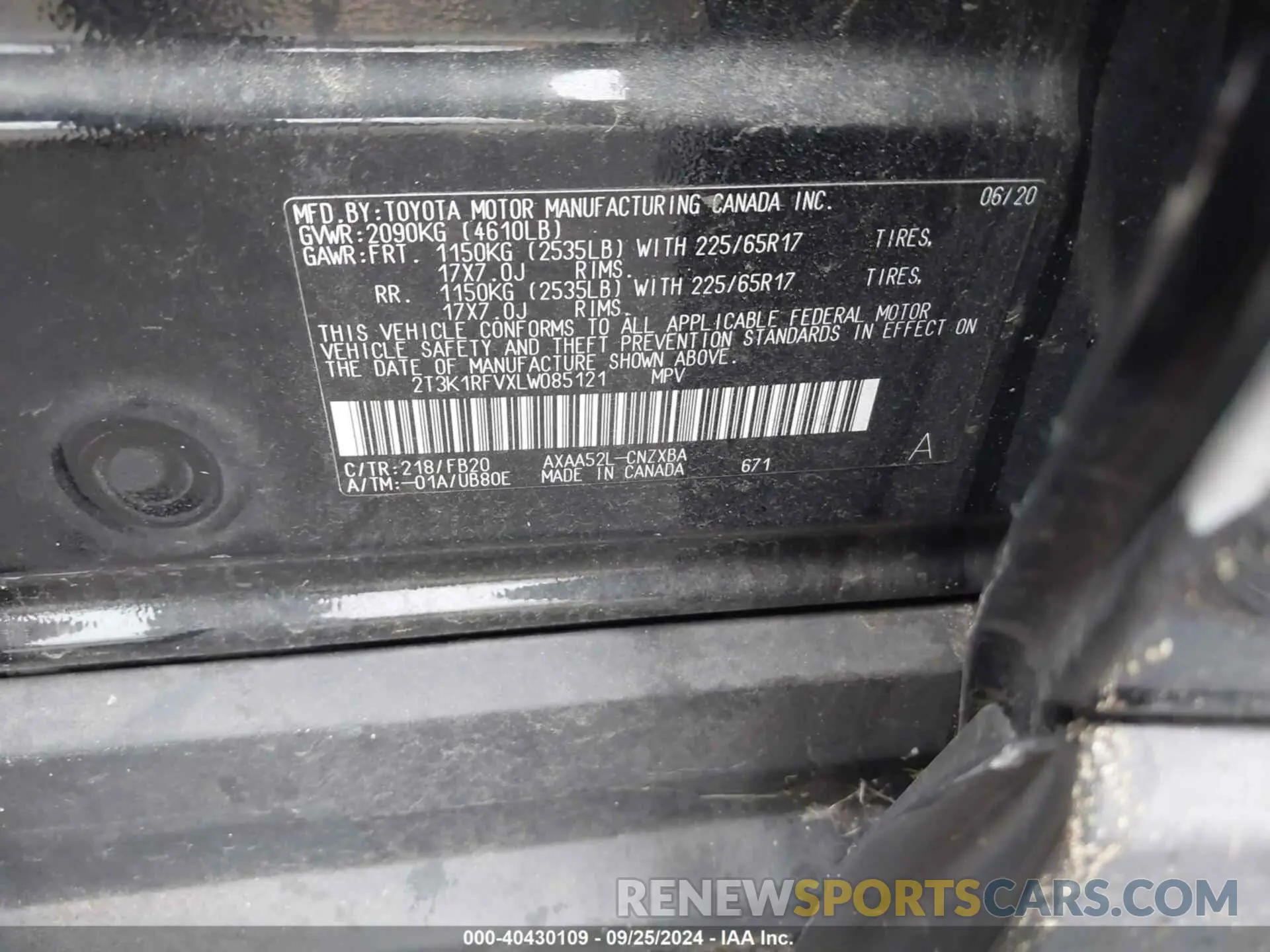 9 Photograph of a damaged car 2T3K1RFVXLW085121 TOYOTA RAV4 2020