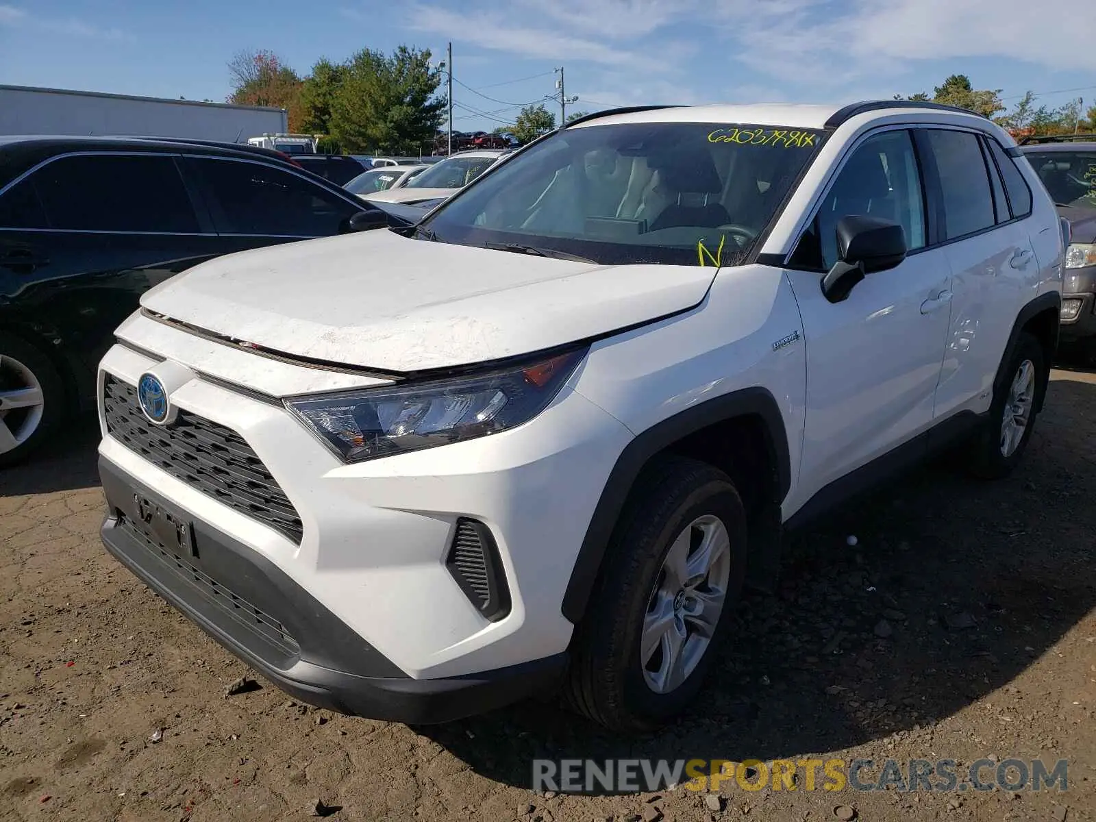 2 Photograph of a damaged car 2T3LWRFV0LW055115 TOYOTA RAV4 2020