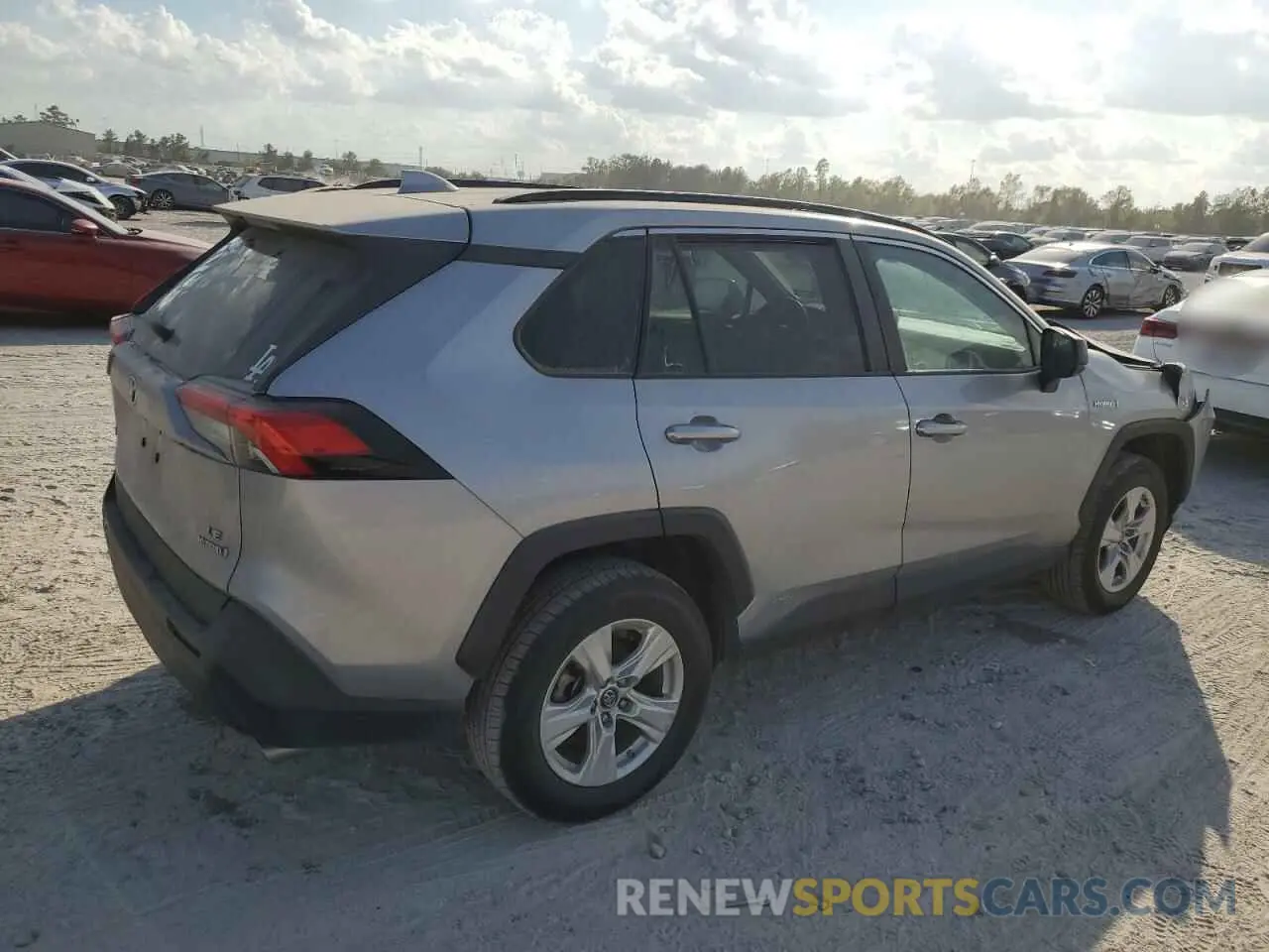 3 Photograph of a damaged car 2T3LWRFV3LW070563 TOYOTA RAV4 2020