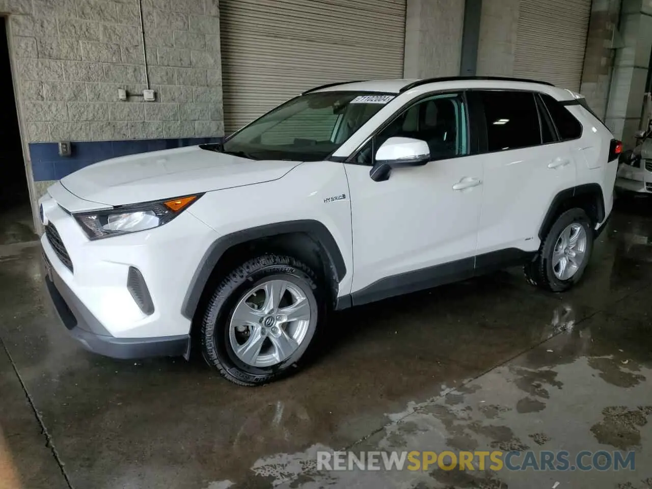 1 Фотография поврежденного автомобиля 2T3MWRFV7LW055892 TOYOTA RAV4 2020