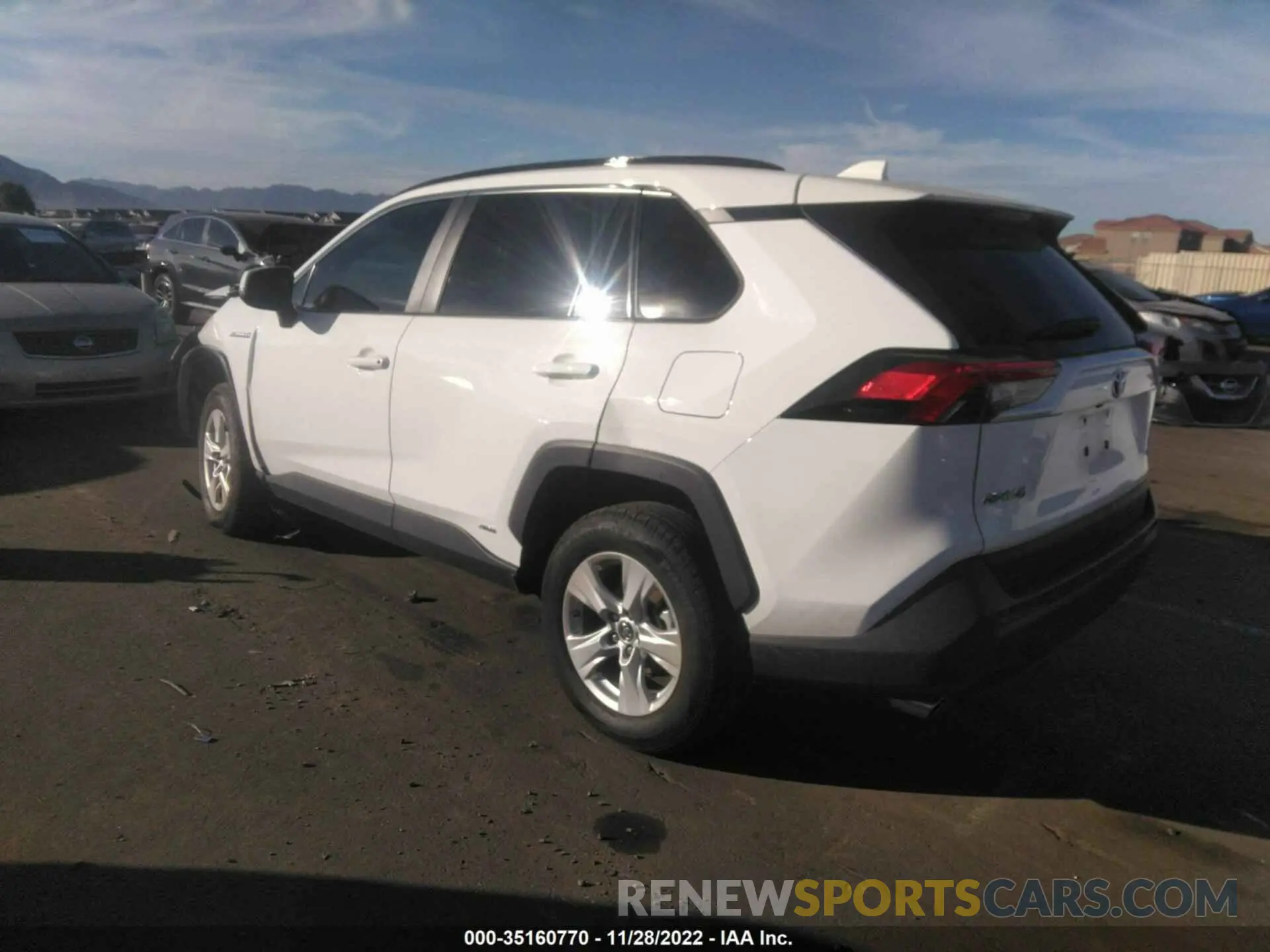 3 Фотография поврежденного автомобиля 2T3MWRFV9LW059930 TOYOTA RAV4 2020