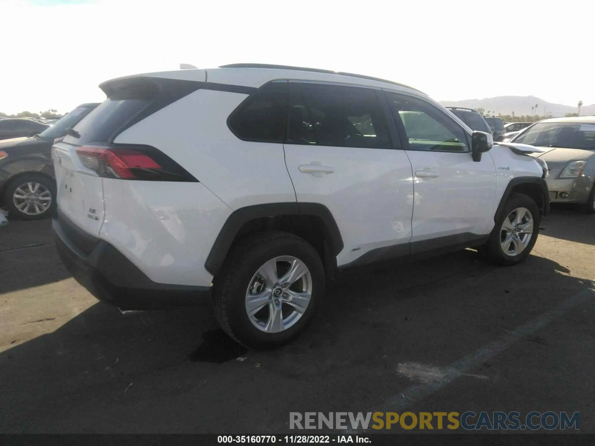 4 Фотография поврежденного автомобиля 2T3MWRFV9LW059930 TOYOTA RAV4 2020