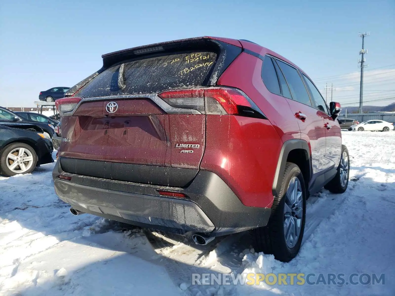 4 Photograph of a damaged car 2T3N1RFV4LC123845 TOYOTA RAV4 2020