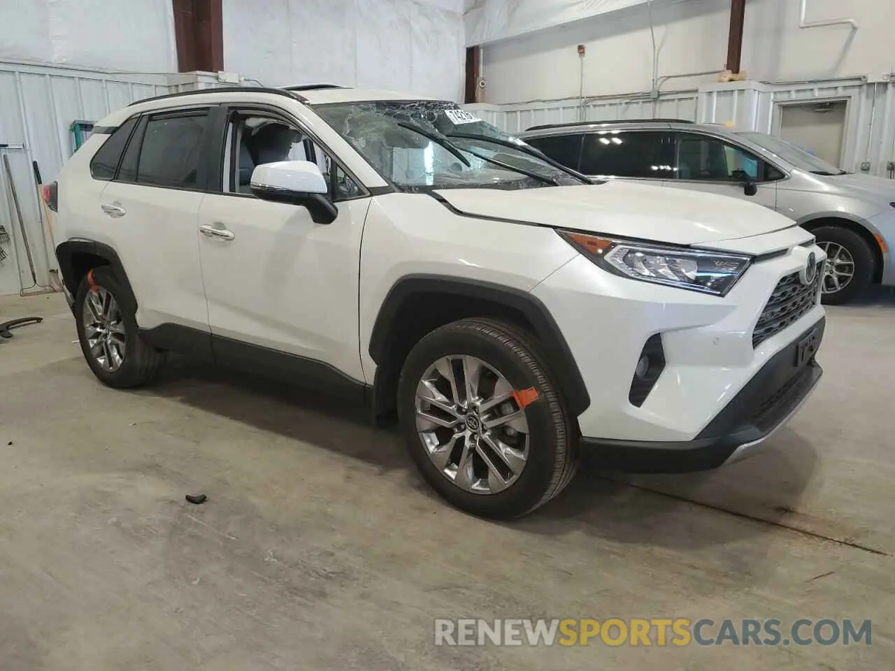 4 Photograph of a damaged car 2T3N1RFV4LW091770 TOYOTA RAV4 2020