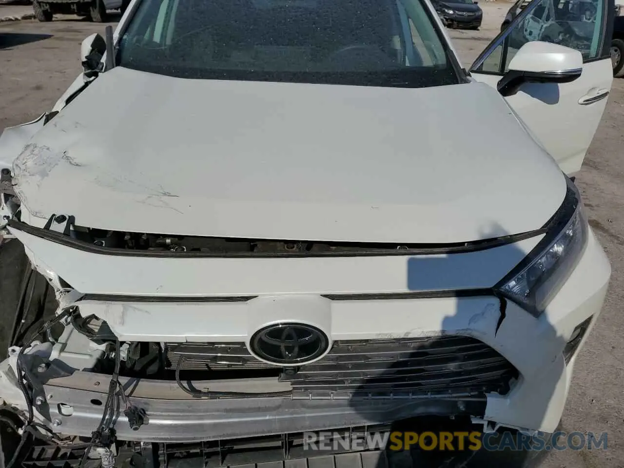 12 Photograph of a damaged car 2T3N1RFV5LC109968 TOYOTA RAV4 2020