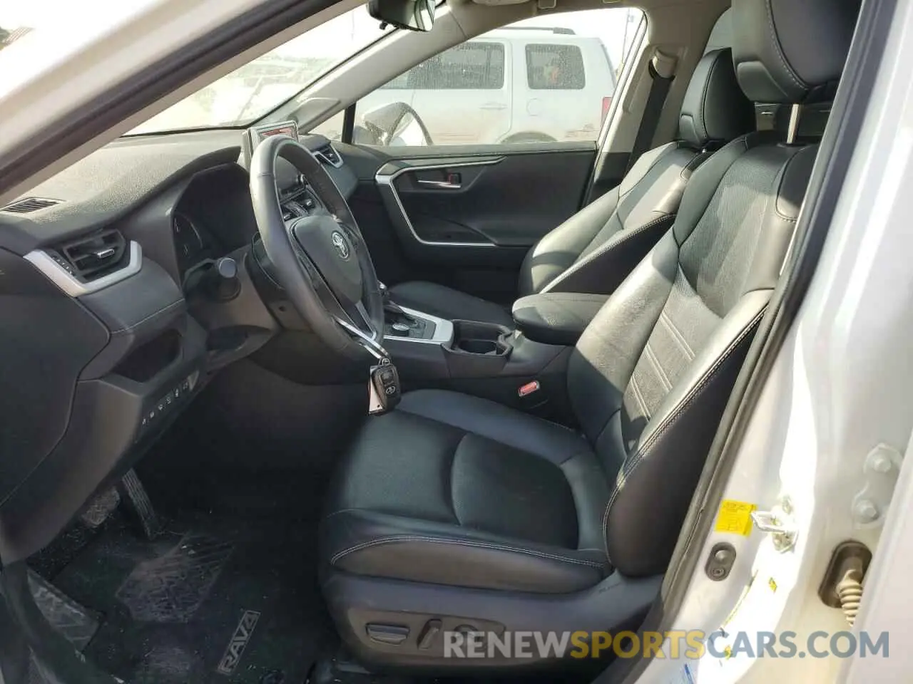 7 Photograph of a damaged car 2T3N1RFV5LC109968 TOYOTA RAV4 2020