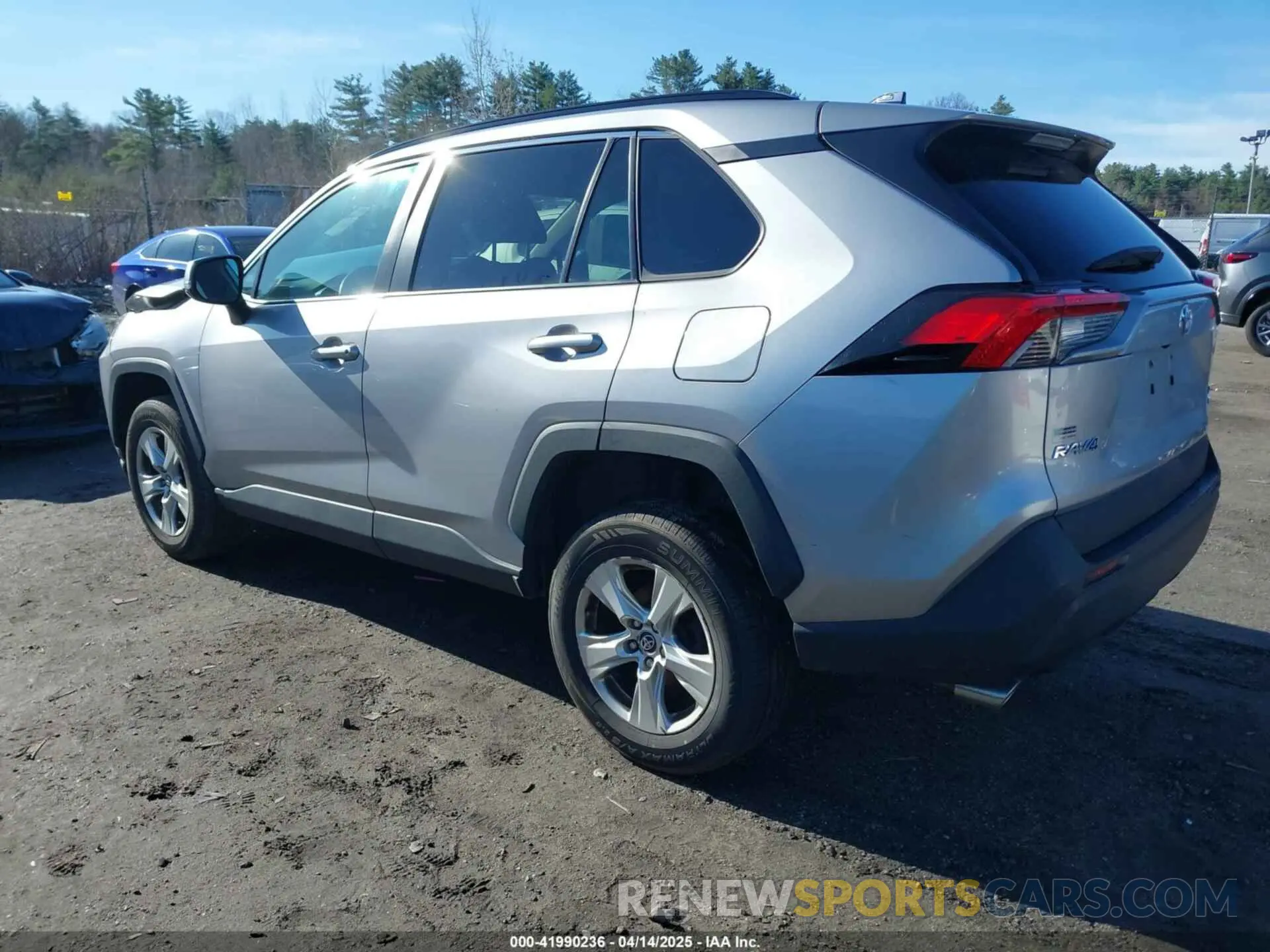 3 Photograph of a damaged car 2T3P1RFV0LC069209 TOYOTA RAV4 2020