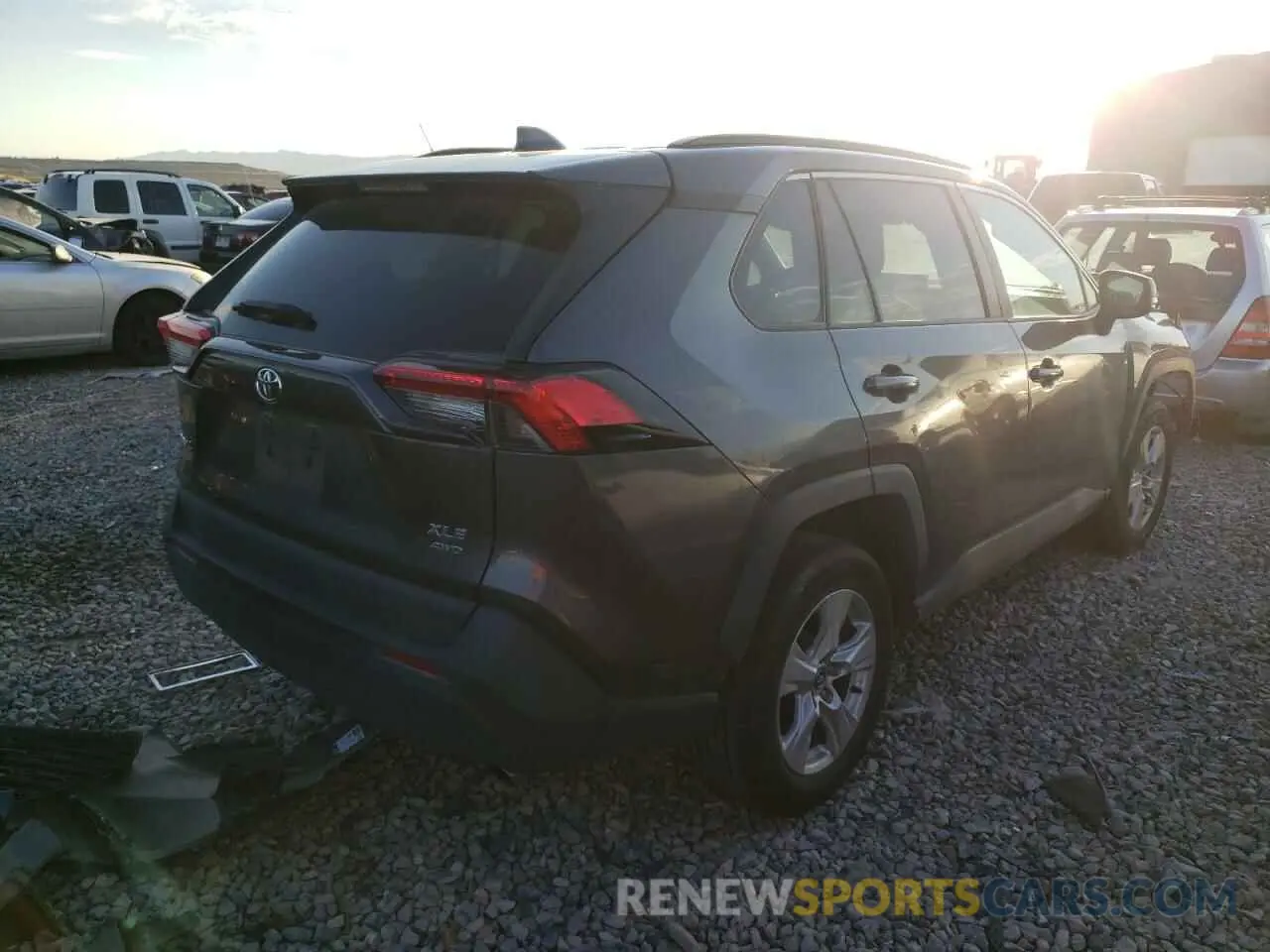 4 Фотография поврежденного автомобиля 2T3P1RFV0LC100541 TOYOTA RAV4 2020