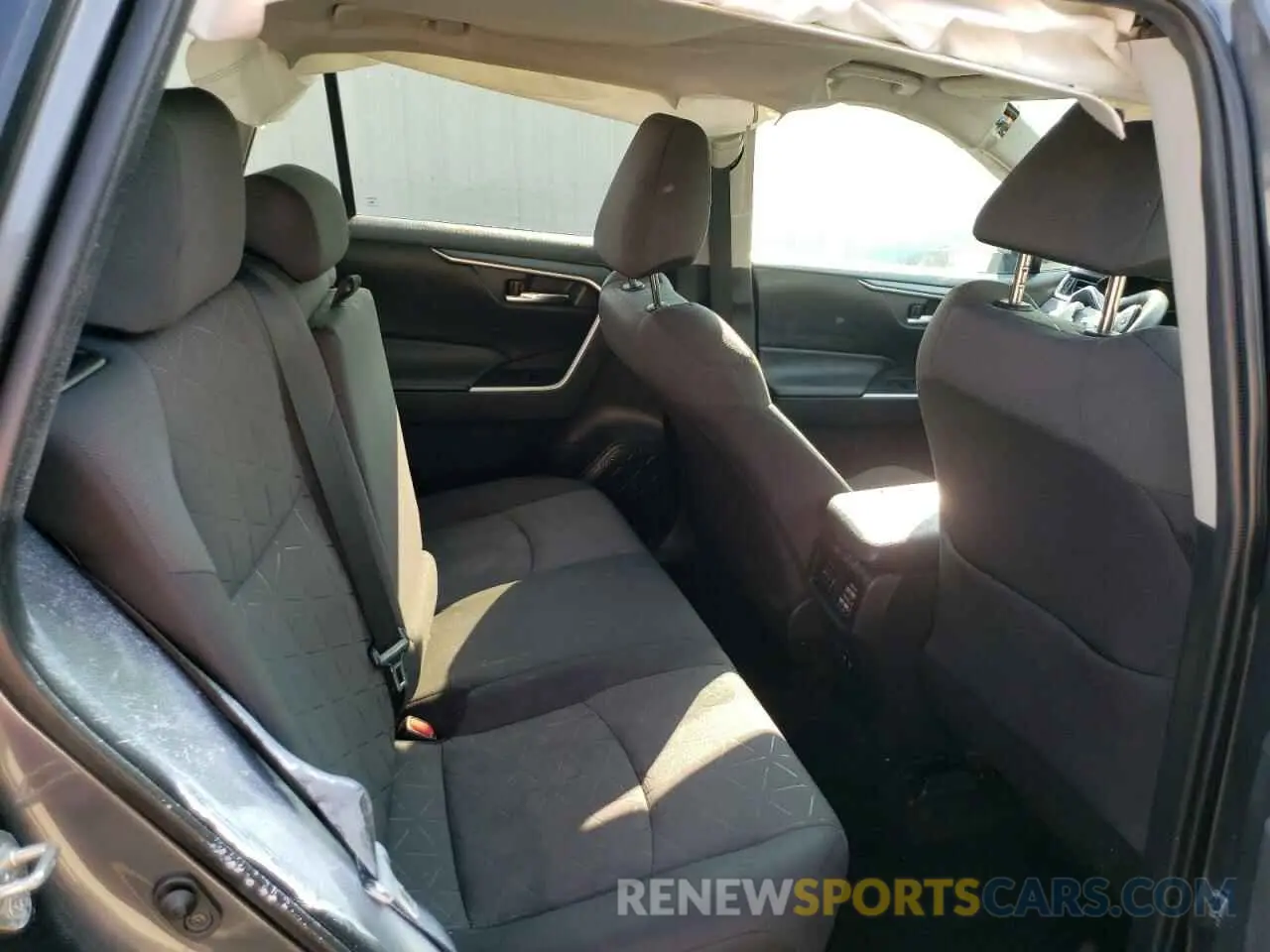 11 Фотография поврежденного автомобиля 2T3P1RFV0LC115069 TOYOTA RAV4 2020