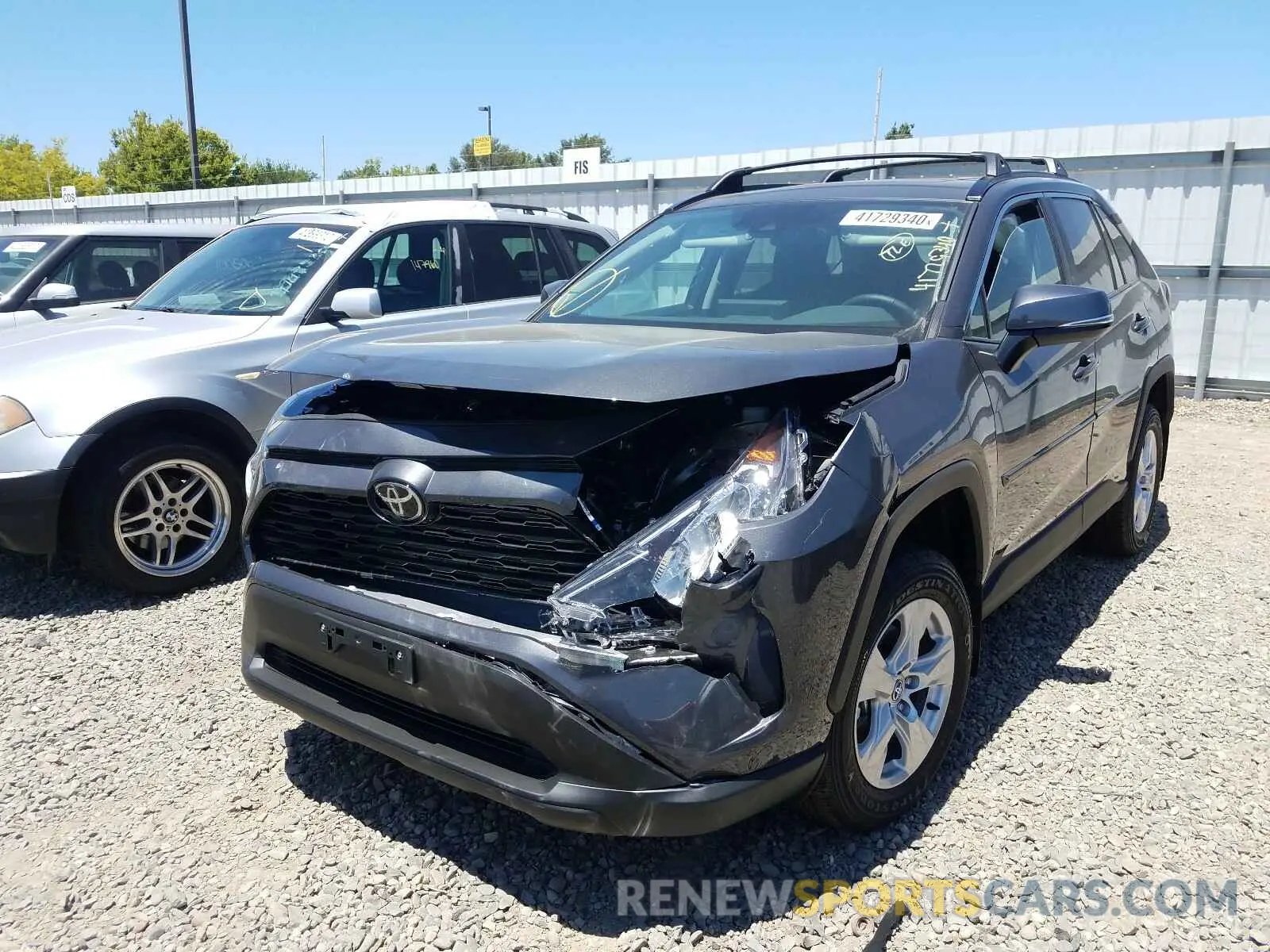 2 Photograph of a damaged car 2T3P1RFV0LW109920 TOYOTA RAV4 2020