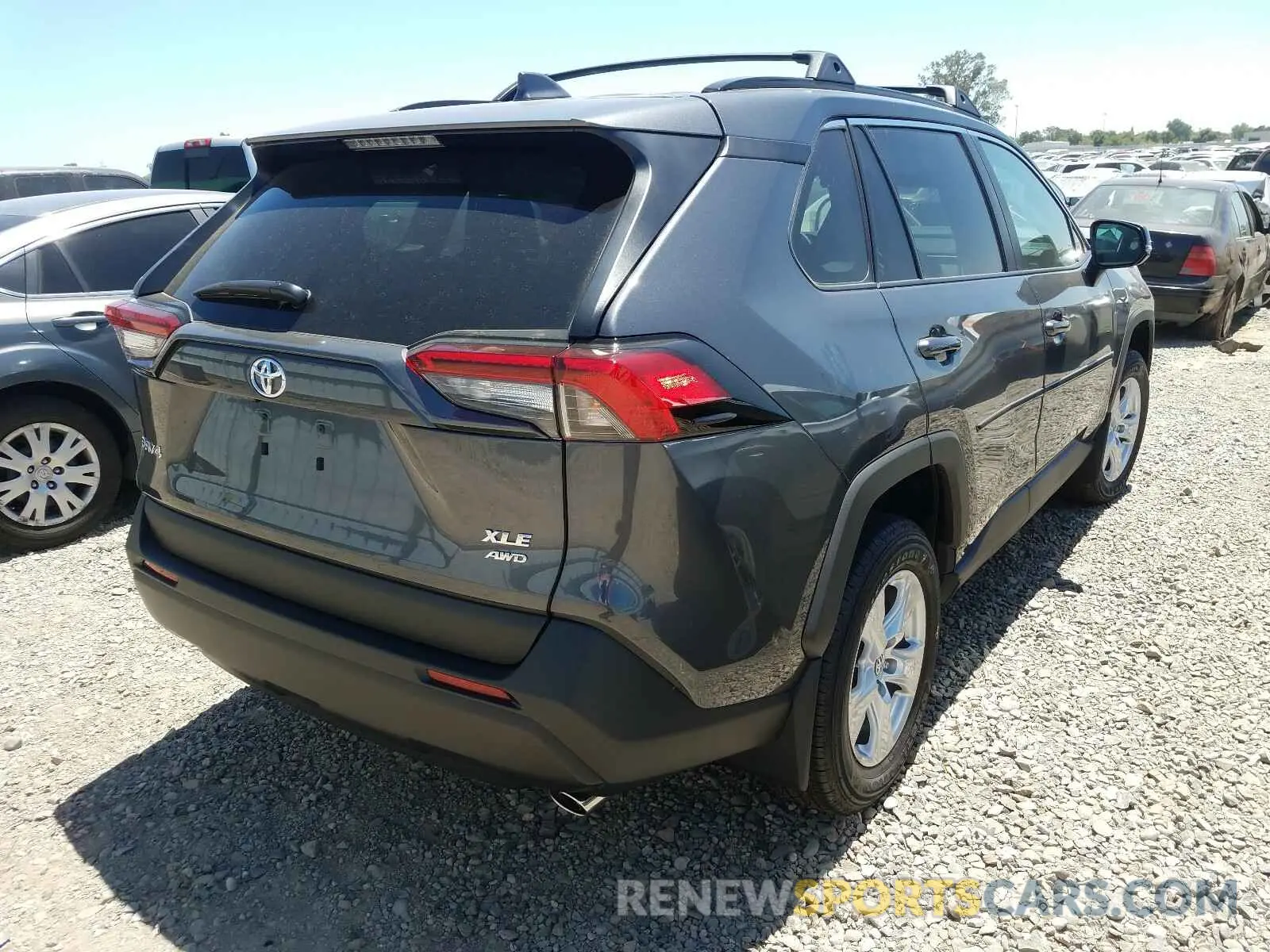 4 Photograph of a damaged car 2T3P1RFV0LW109920 TOYOTA RAV4 2020