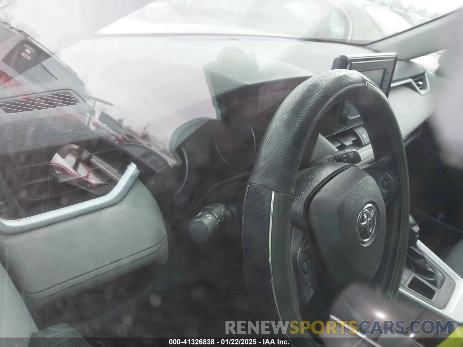 15 Photograph of a damaged car 2T3P1RFV1LC086410 TOYOTA RAV4 2020