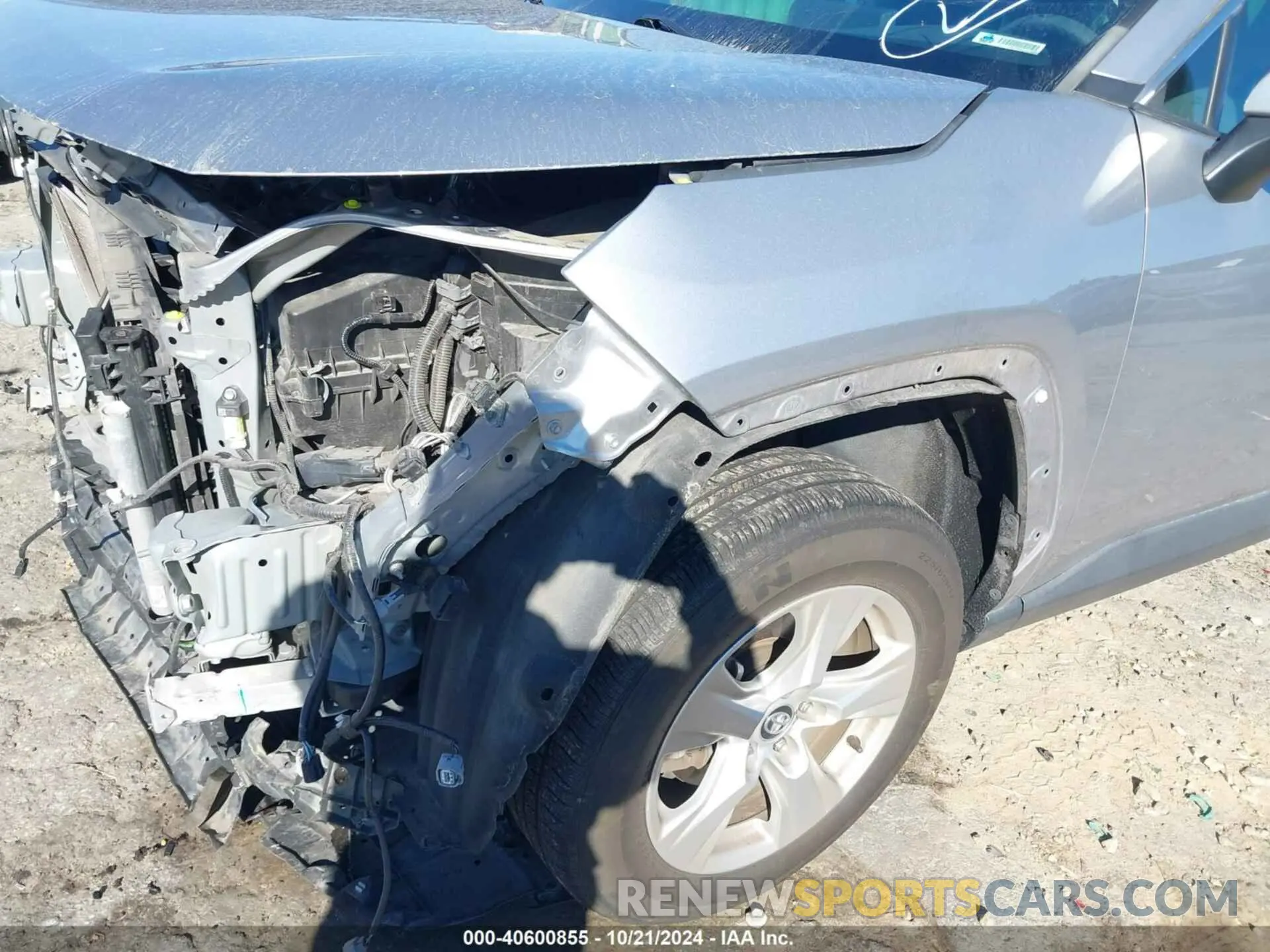 18 Фотография поврежденного автомобиля 2T3P1RFV1LC101648 TOYOTA RAV4 2020