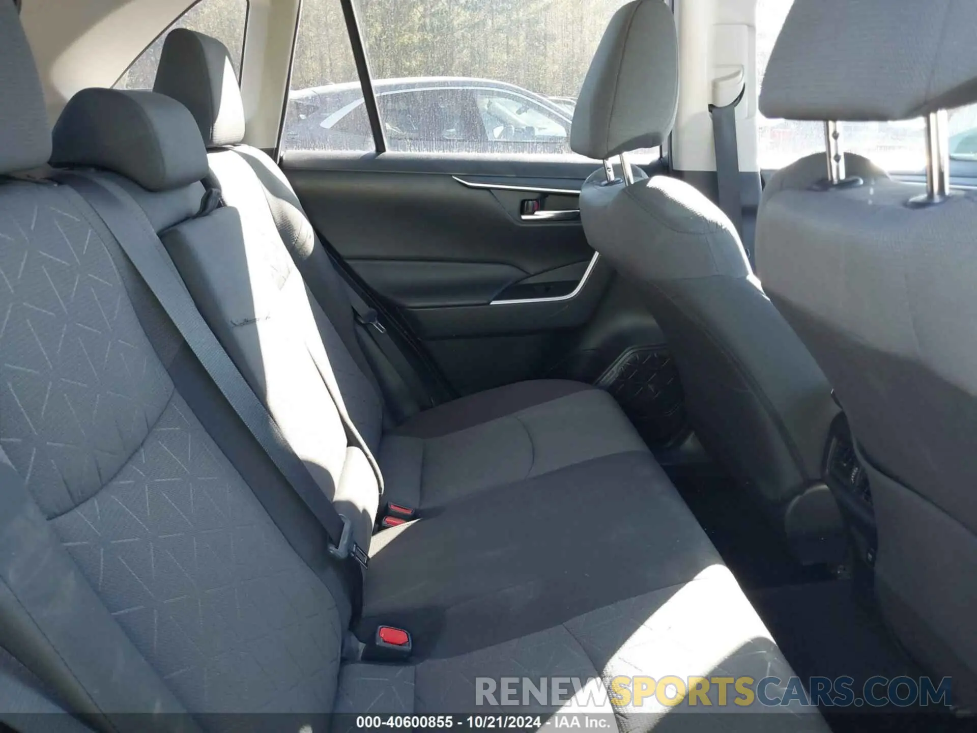 8 Фотография поврежденного автомобиля 2T3P1RFV1LC101648 TOYOTA RAV4 2020