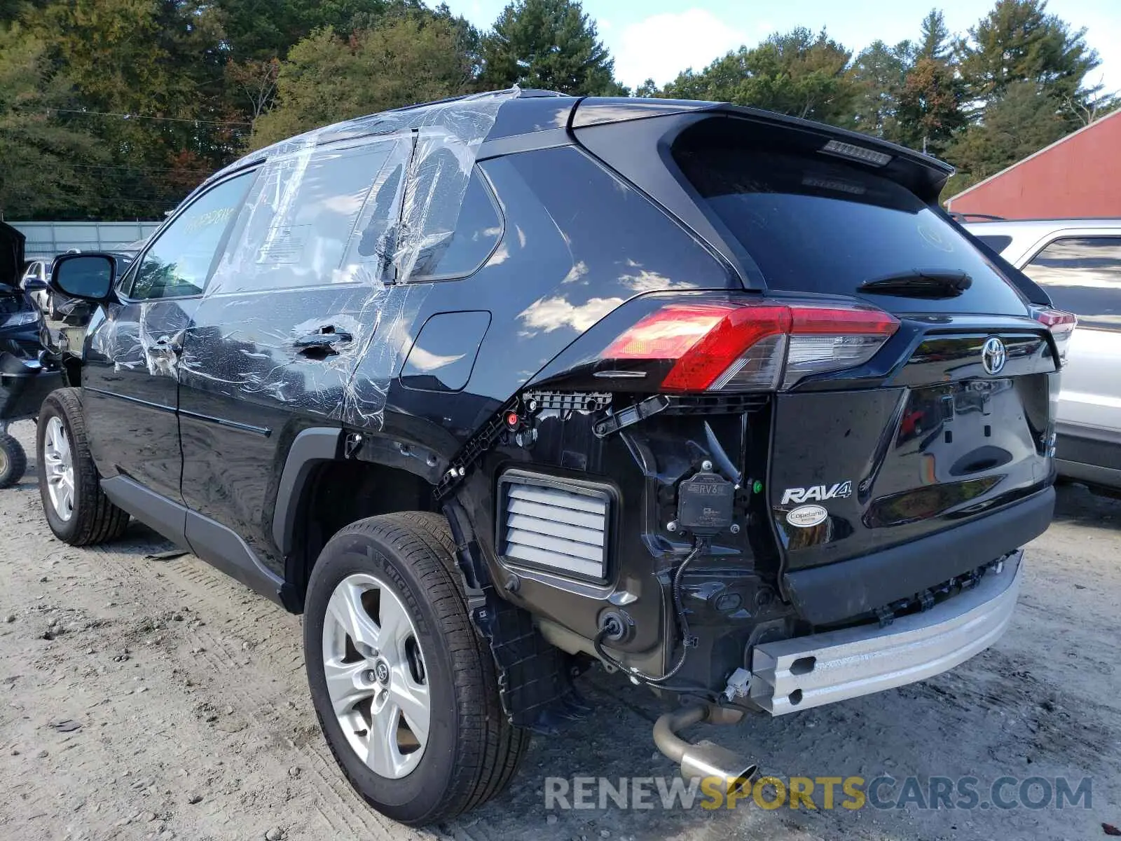 3 Photograph of a damaged car 2T3P1RFV1LW128234 TOYOTA RAV4 2020