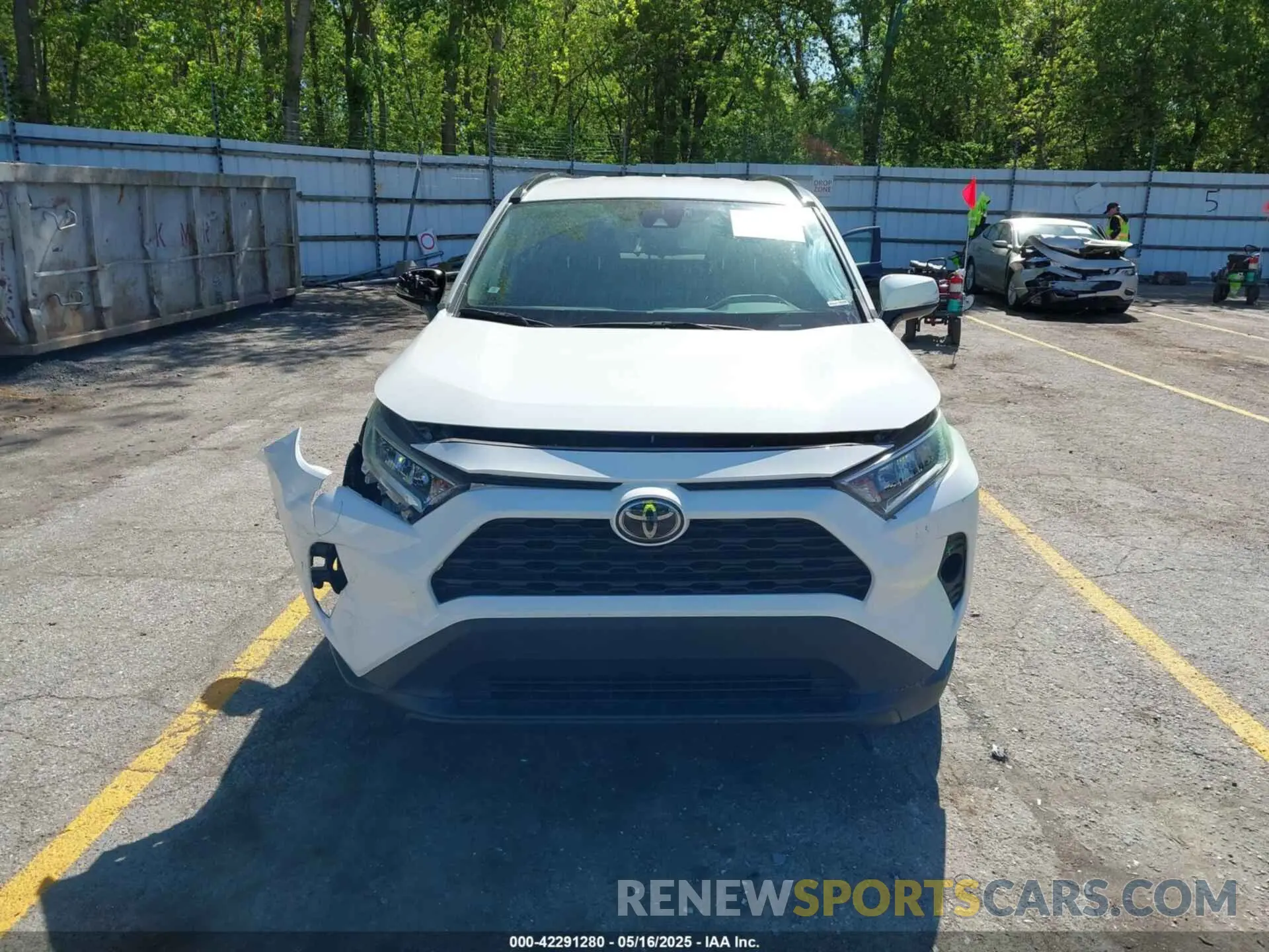 12 Photograph of a damaged car 2T3P1RFV2LC071673 TOYOTA RAV4 2020