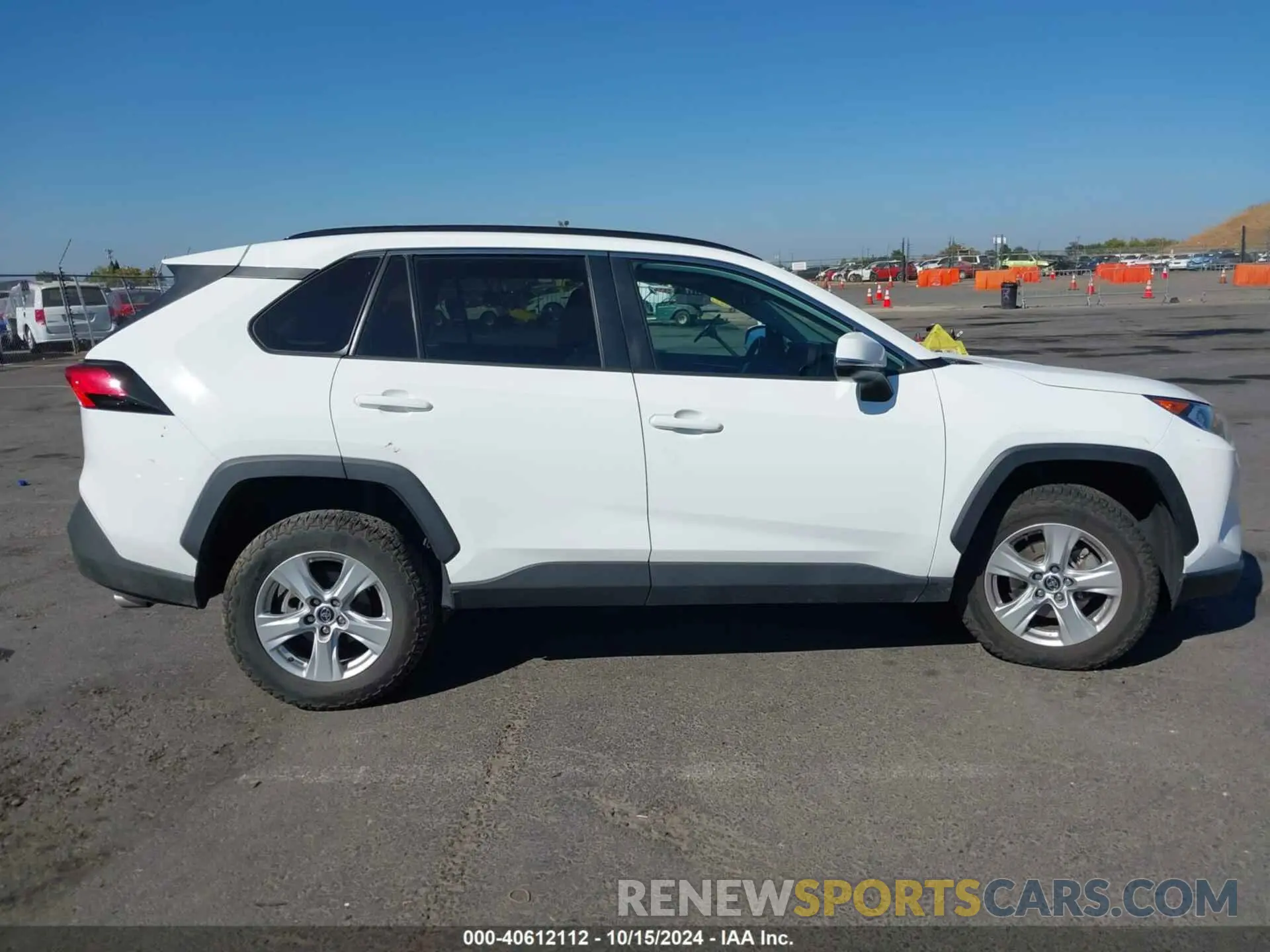 13 Фотография поврежденного автомобиля 2T3P1RFV2LC092829 TOYOTA RAV4 2020