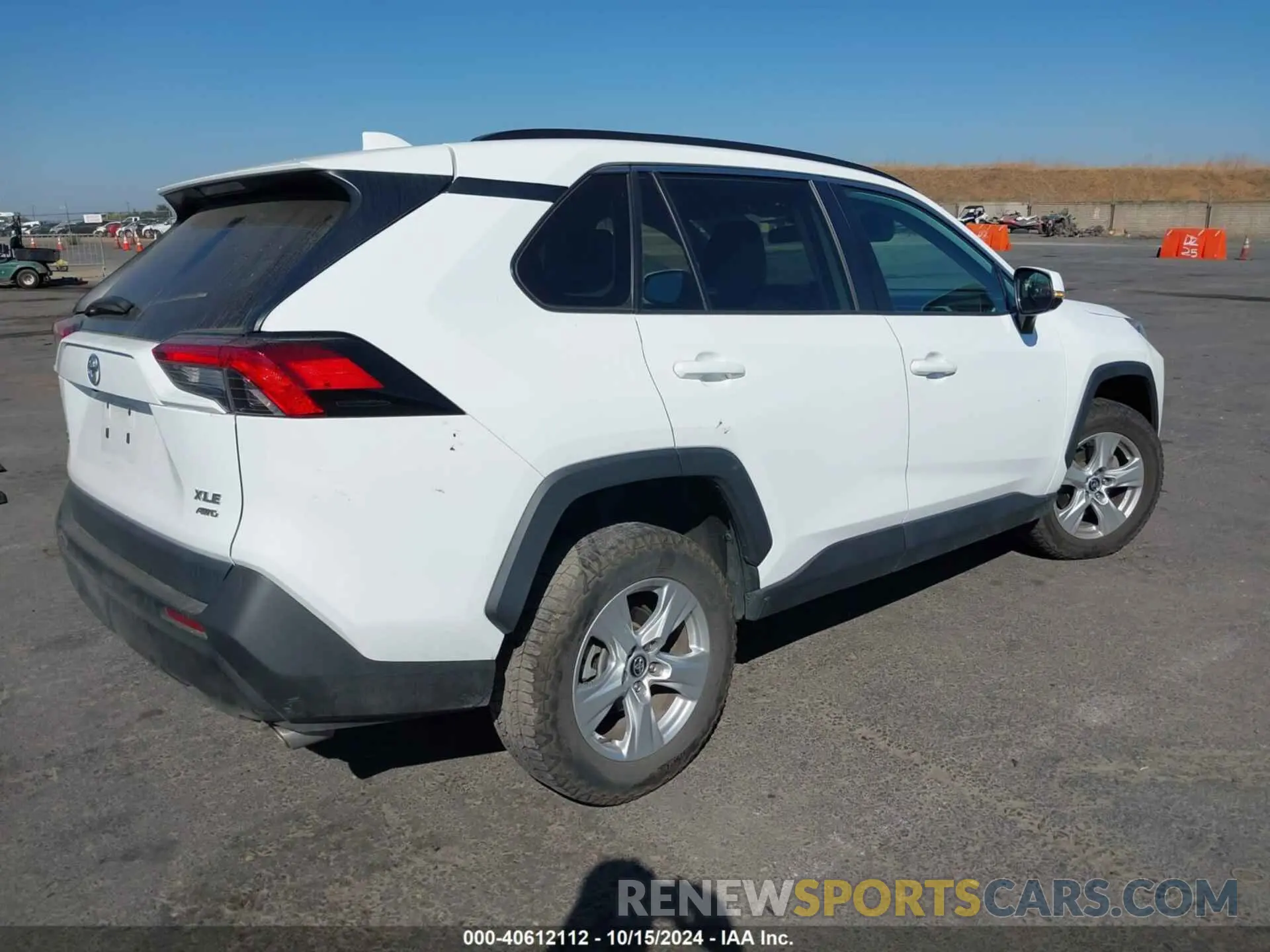 4 Фотография поврежденного автомобиля 2T3P1RFV2LC092829 TOYOTA RAV4 2020
