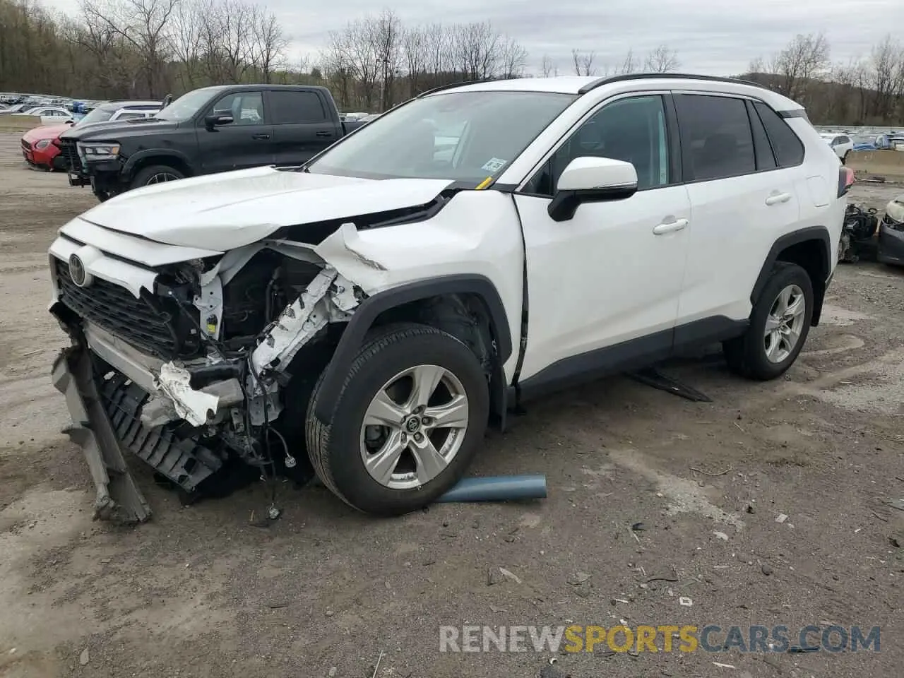 1 Photograph of a damaged car 2T3P1RFV2LC121441 TOYOTA RAV4 2020