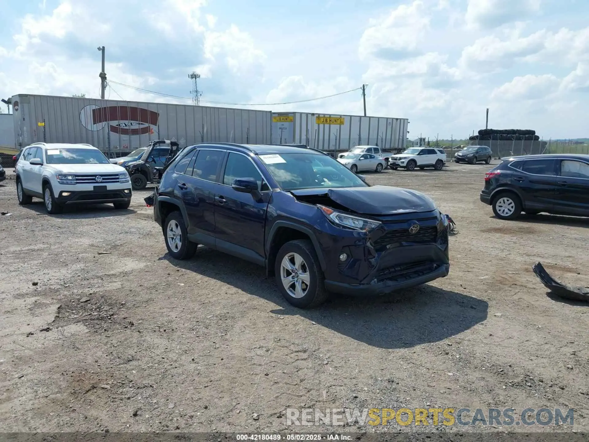 1 Photograph of a damaged car 2T3P1RFV2LW103696 TOYOTA RAV4 2020