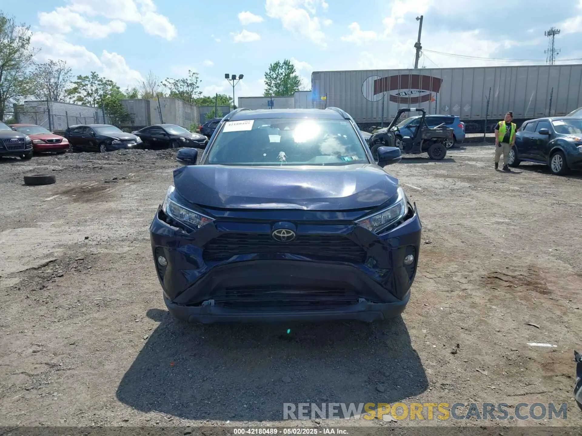 12 Photograph of a damaged car 2T3P1RFV2LW103696 TOYOTA RAV4 2020