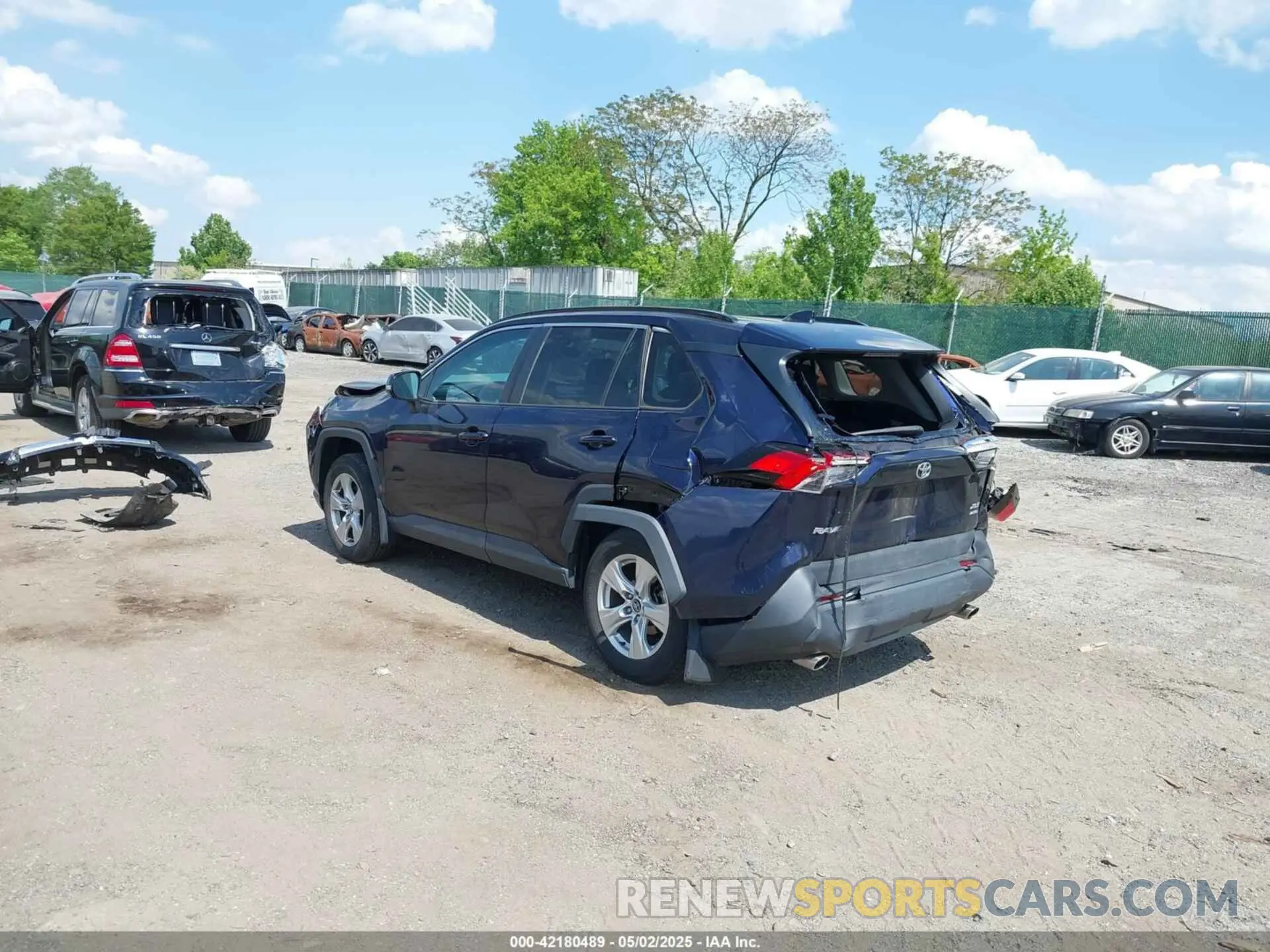 3 Photograph of a damaged car 2T3P1RFV2LW103696 TOYOTA RAV4 2020