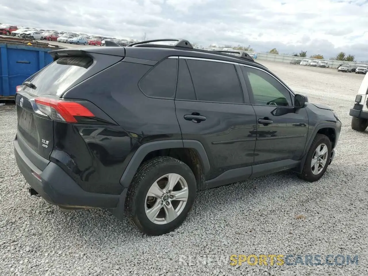 3 Photograph of a damaged car 2T3P1RFV3LC110058 TOYOTA RAV4 2020
