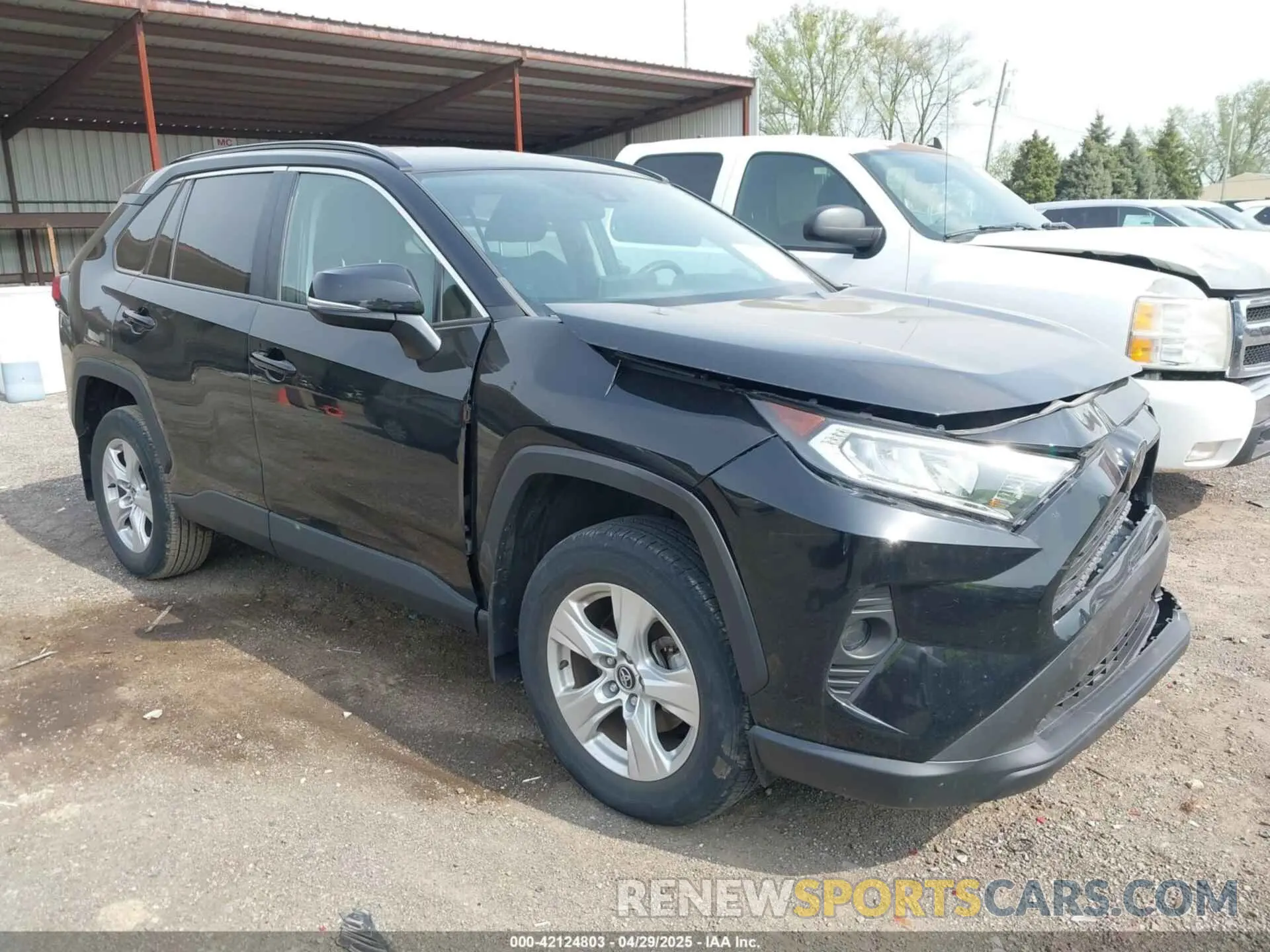 1 Photograph of a damaged car 2T3P1RFV3LC121898 TOYOTA RAV4 2020