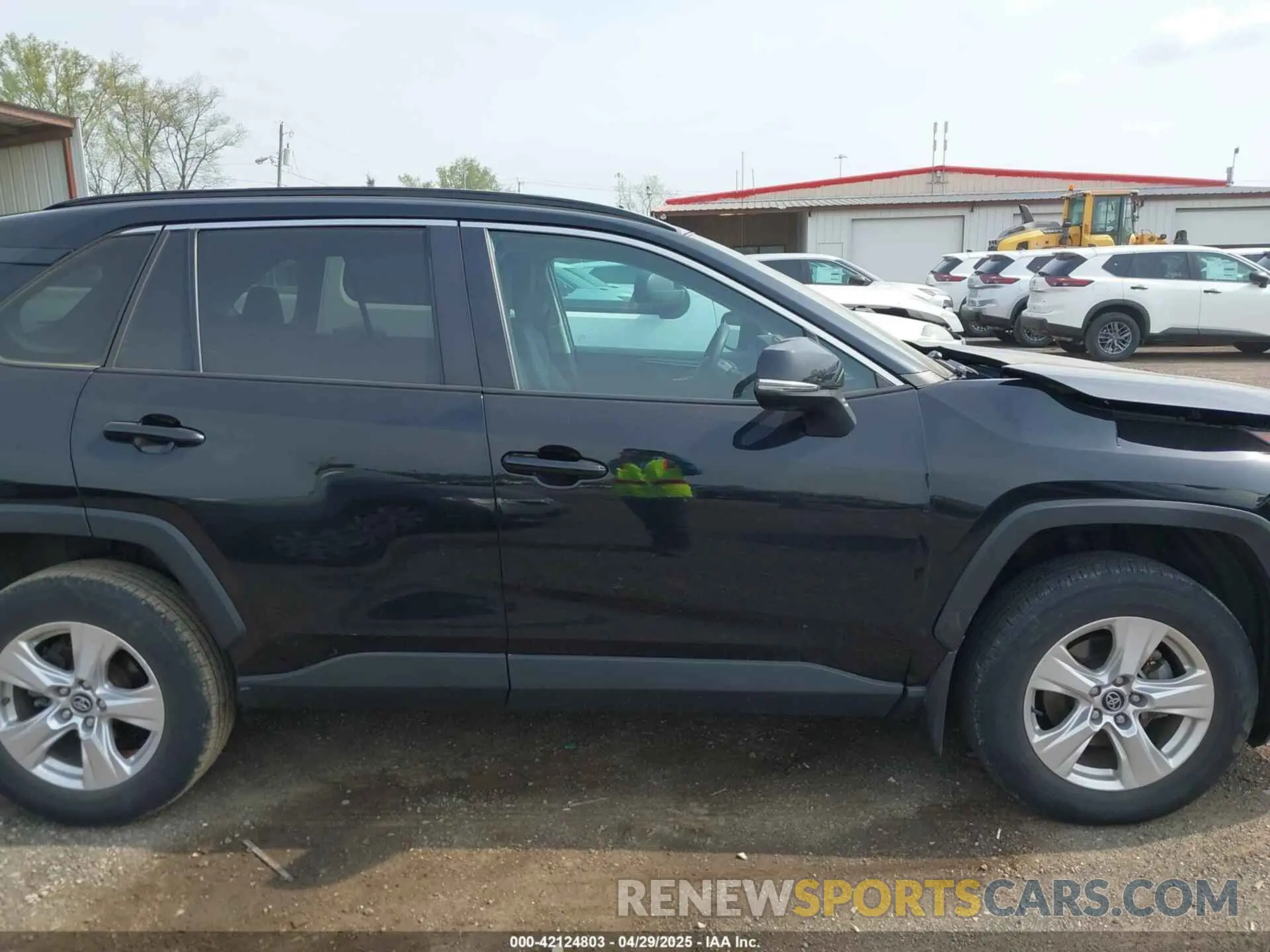 13 Photograph of a damaged car 2T3P1RFV3LC121898 TOYOTA RAV4 2020