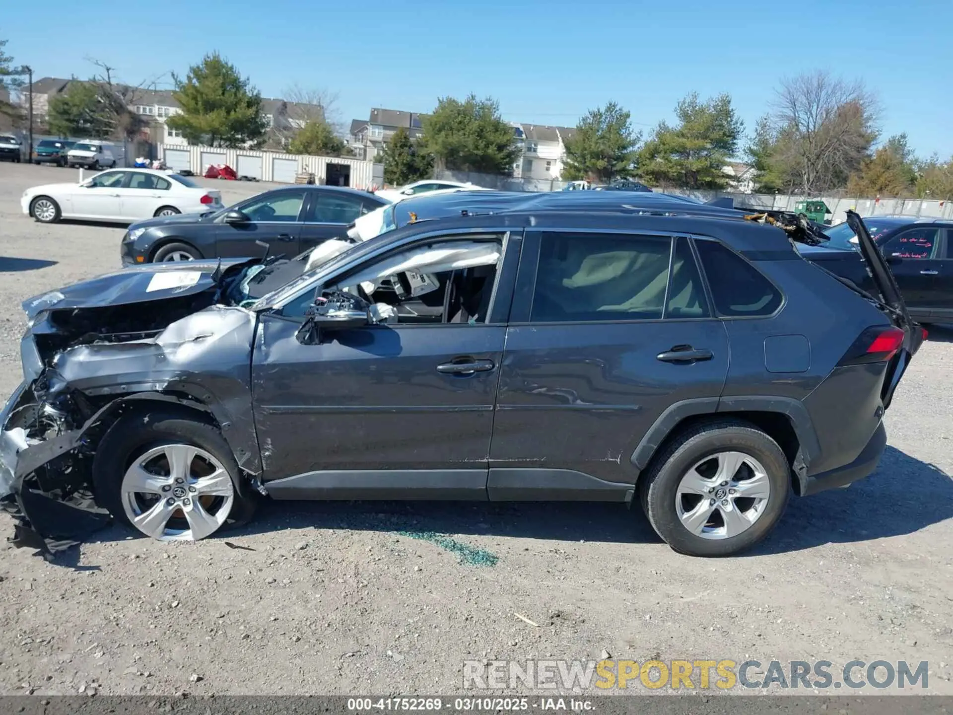 14 Photograph of a damaged car 2T3P1RFV4LC077779 TOYOTA RAV4 2020