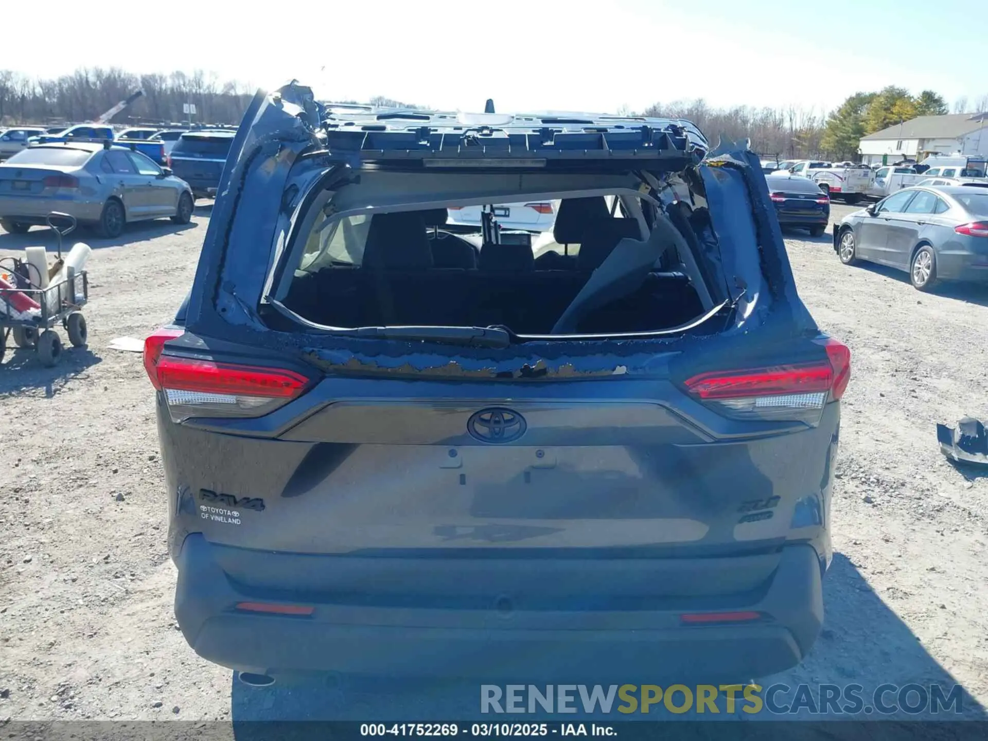 16 Photograph of a damaged car 2T3P1RFV4LC077779 TOYOTA RAV4 2020
