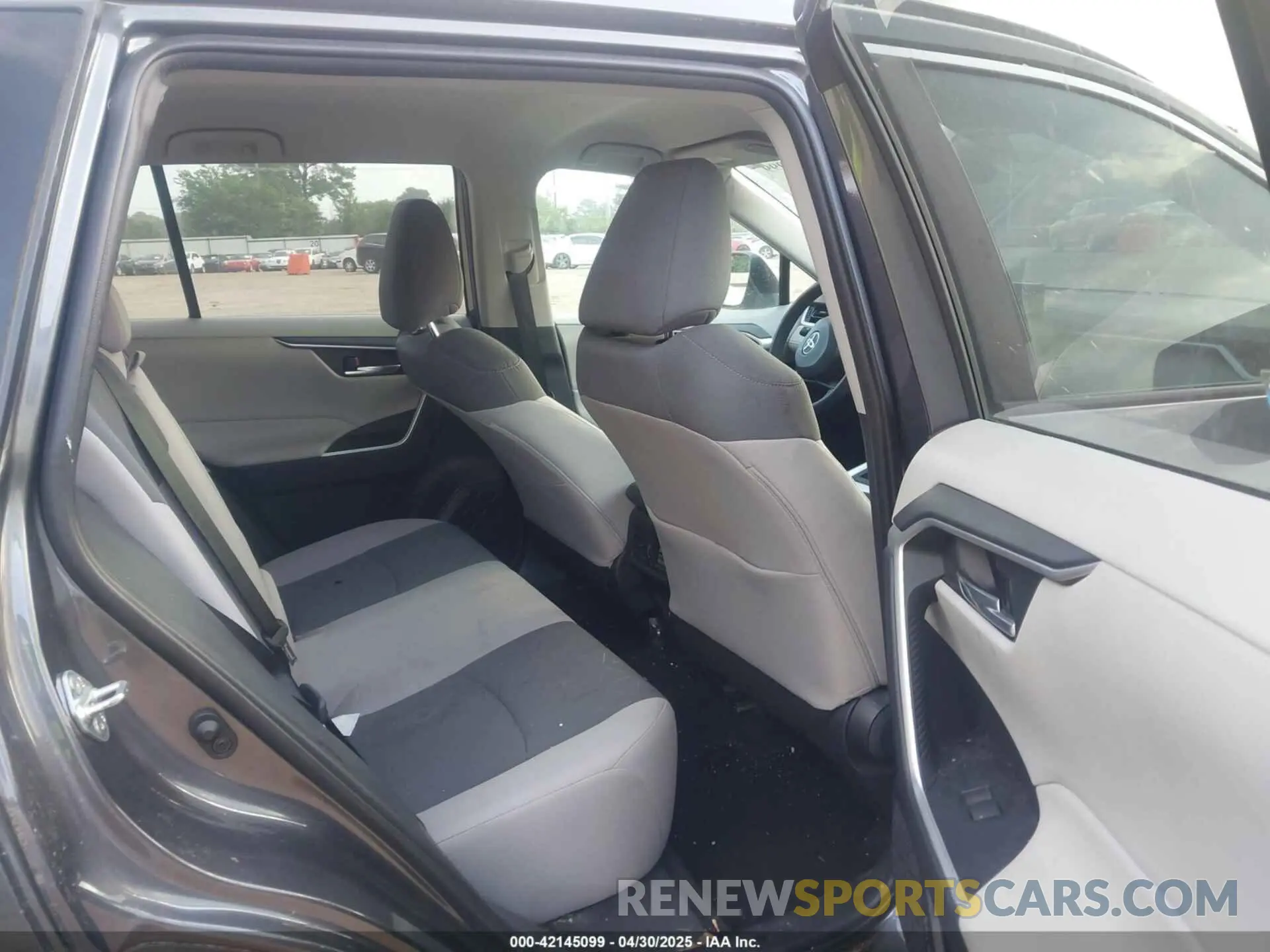 8 Фотография поврежденного автомобиля 2T3P1RFV4LC090760 TOYOTA RAV4 2020