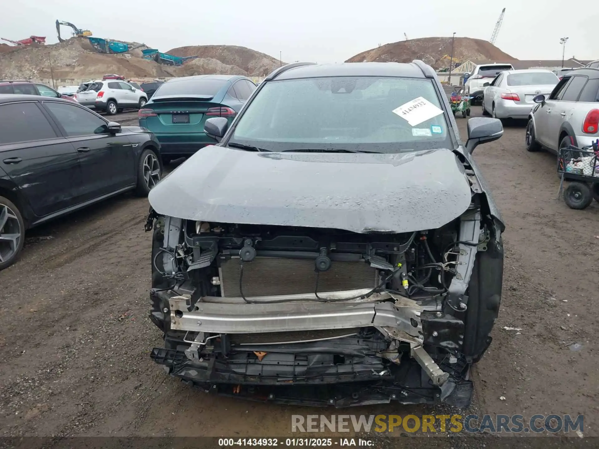 12 Photograph of a damaged car 2T3P1RFV4LW131273 TOYOTA RAV4 2020