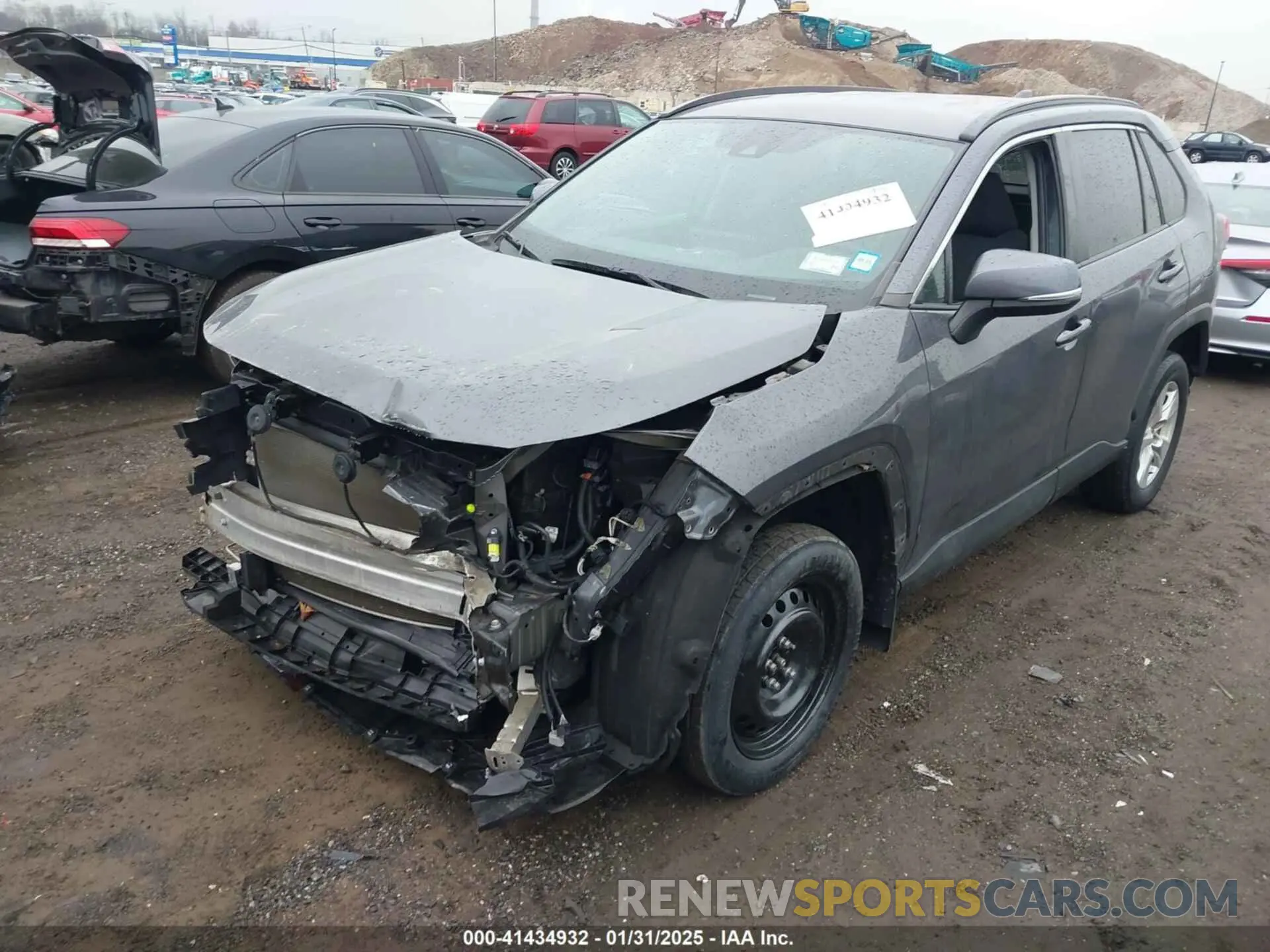 2 Photograph of a damaged car 2T3P1RFV4LW131273 TOYOTA RAV4 2020